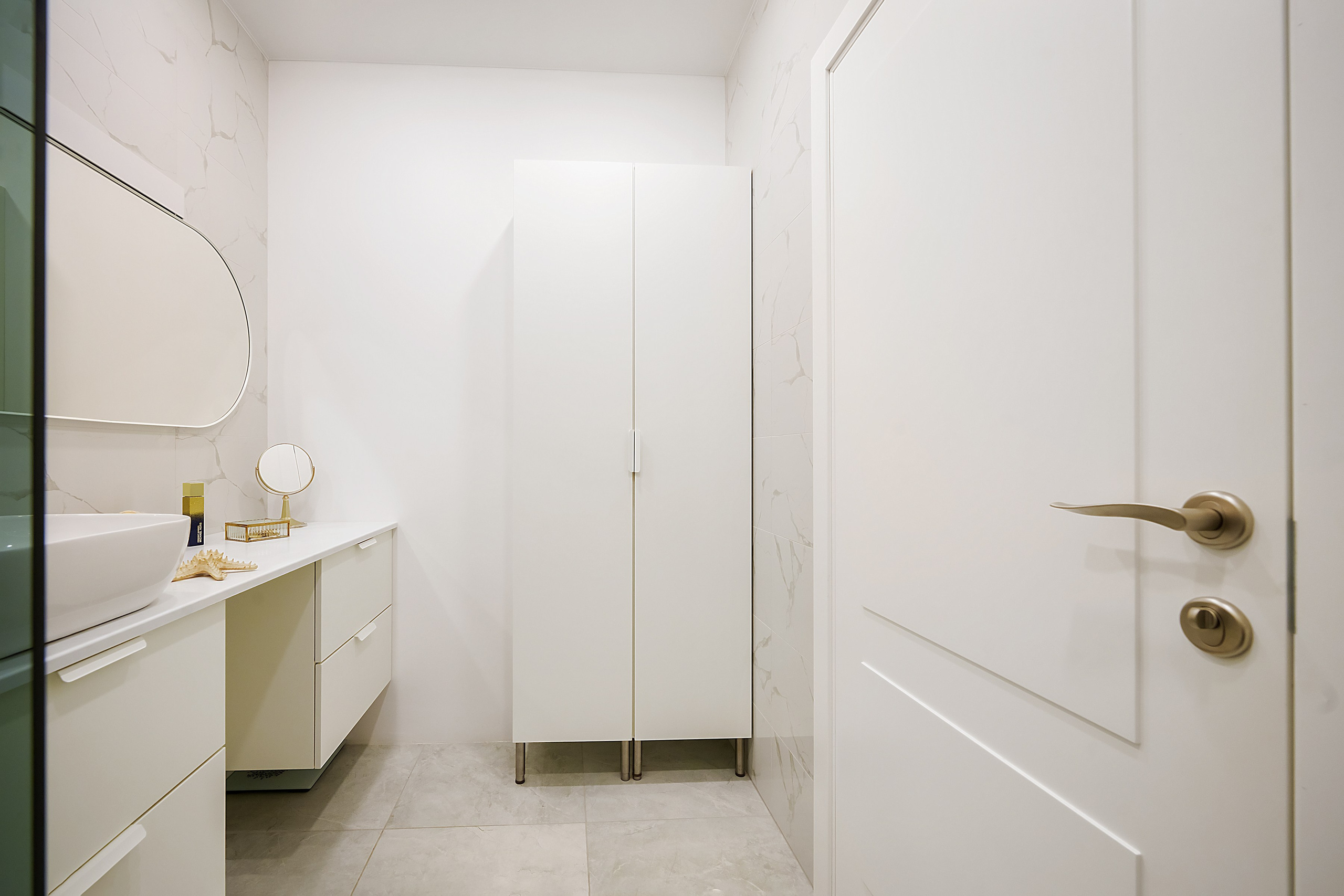 Trakų vokė. Elina Sapiega fotografė Vilniuje