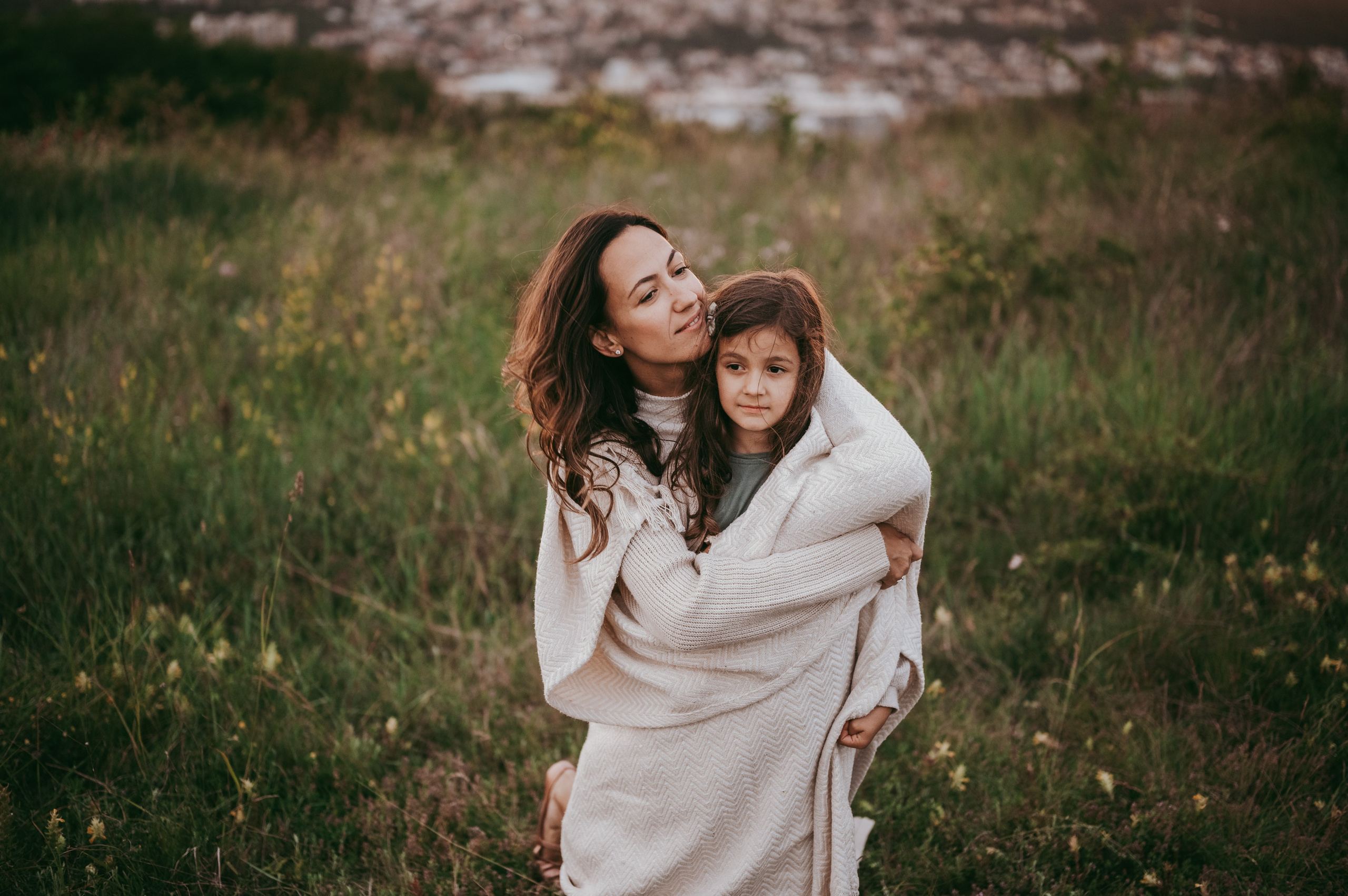 Bojana i Srna / mammy and me photosession. Deciji i porodicni fotograf u Beogradu Oksana Skendzic