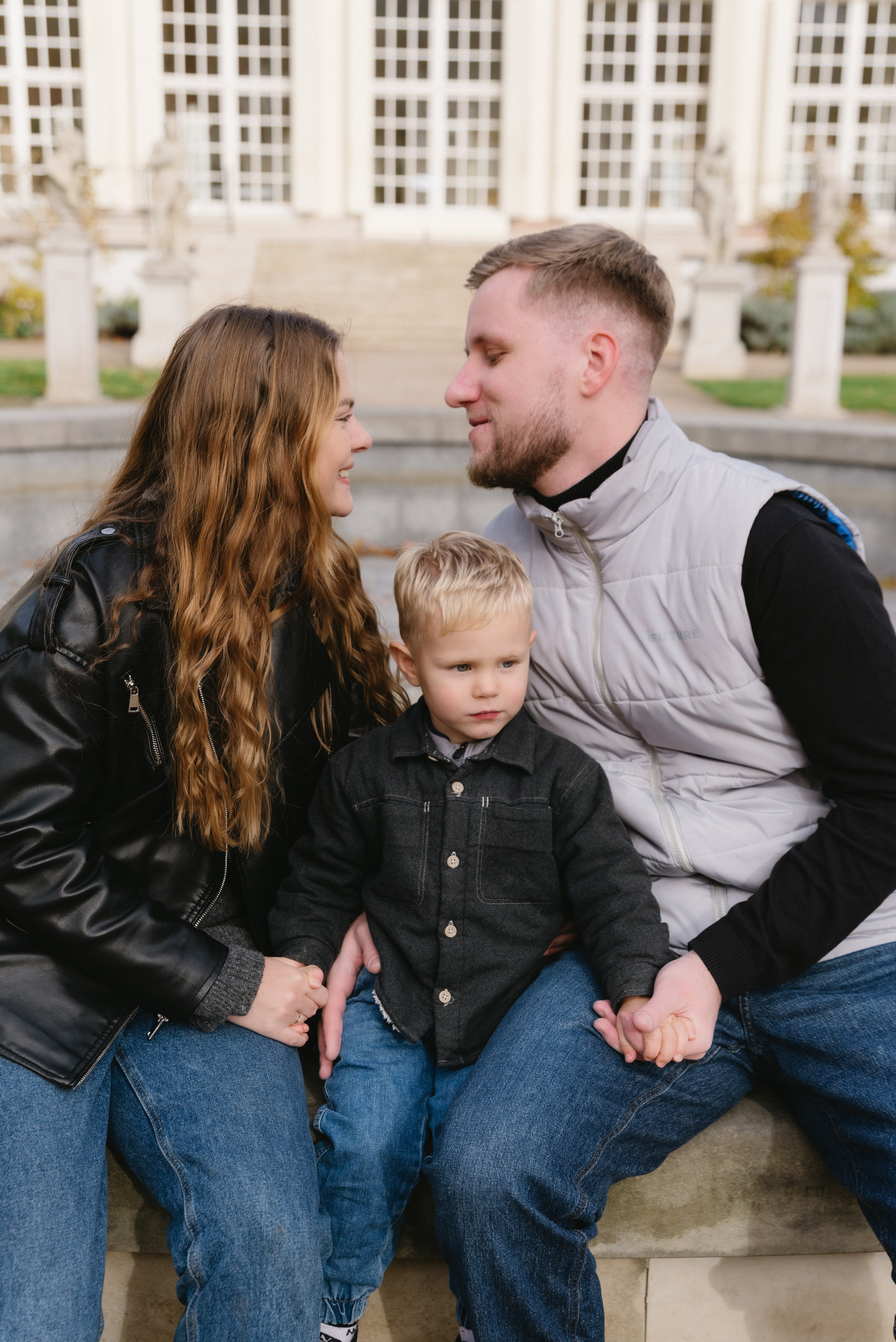 Sesja rodzinna Hanna, Vlad & Matvei. Eugene Save – Fotograf Ślubny i Rodzinny | Warszawa i Cała Polska