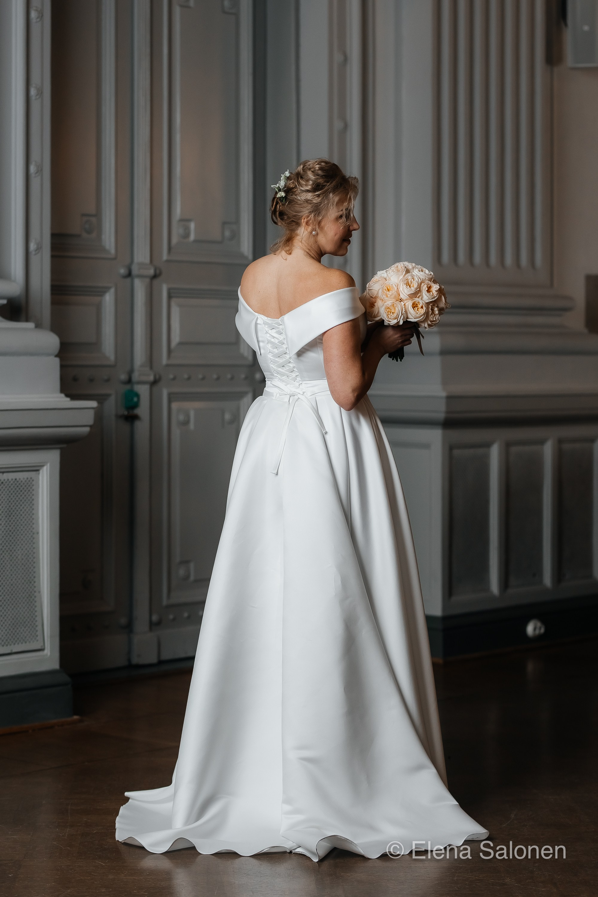 Iso hääkuvaus Helsingissä. Valokuvaaja Lahti, Helsinki Elena Salonen