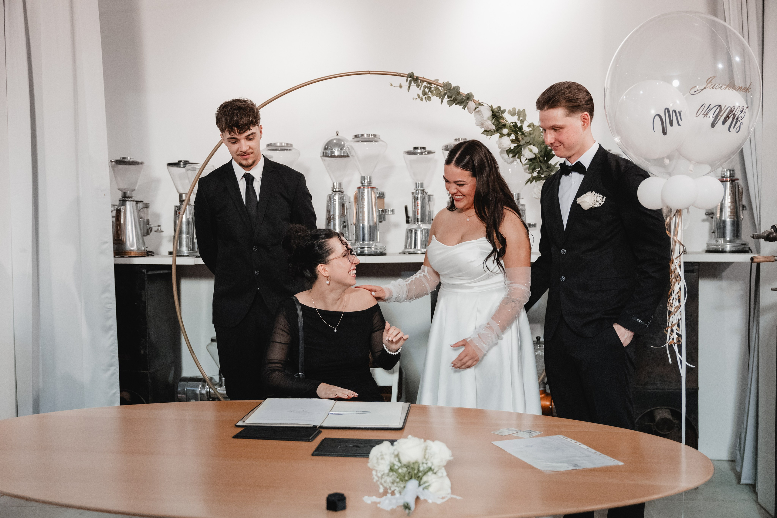 Standesamtliche Hochzeit im Kubus Bochum – Sophie & Martin. Hochzeitsfotografie |Hochzeitsfotograf Bochum | Hochzeitsfotograf Dortmund | Hochzeitsfotograf Essen | Hochzeitsfotograf Ruhrgebiet