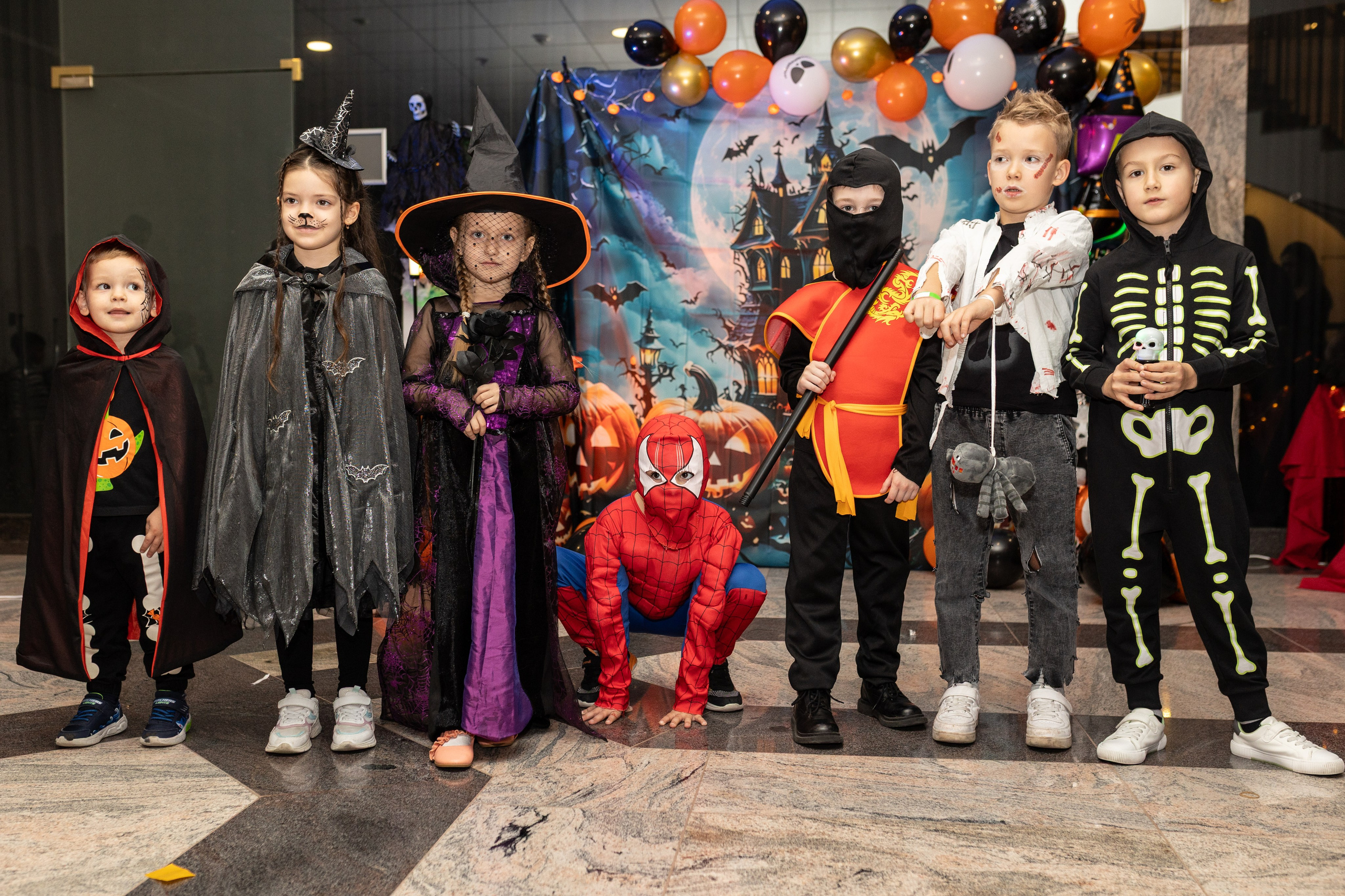 Leo dance studio Helloween 2025. Семейный и детский фотограф в Варшаве Мила Бобровская