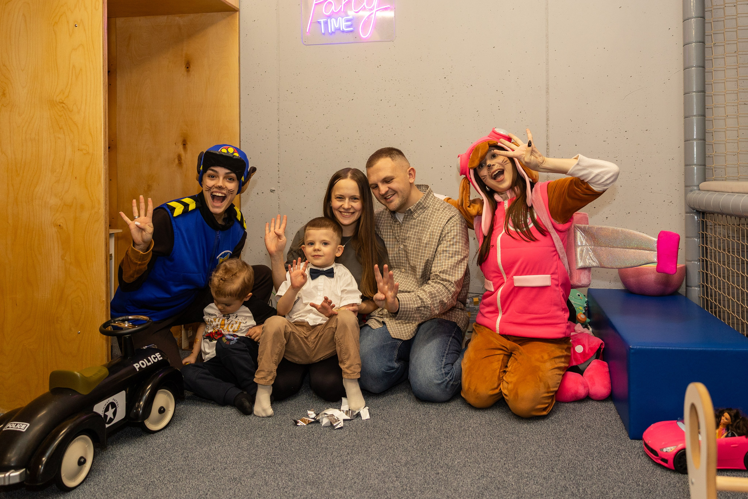 День рождения Артёма 24 января 2026 года. Семейный и детский фотограф в Варшаве Мила Бобровская