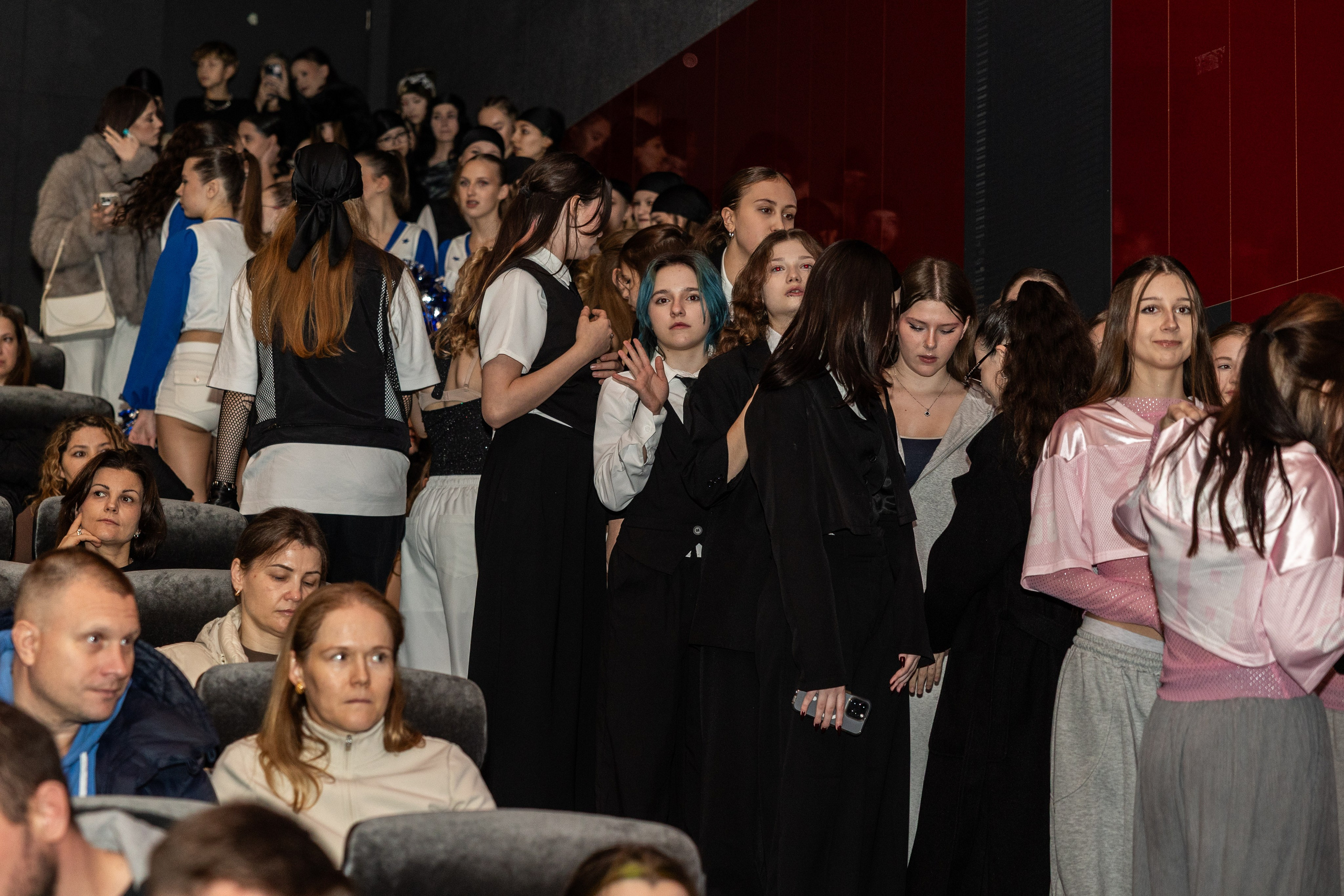 LEO DANCE SHOW WINTER 2025. Семейный и детский фотограф в Варшаве Мила Бобровская