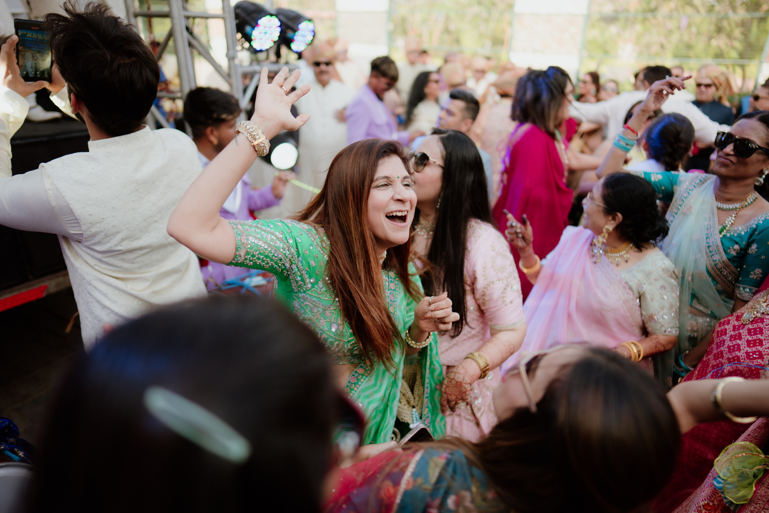 WEDDINGS. Love Emotions Weddings