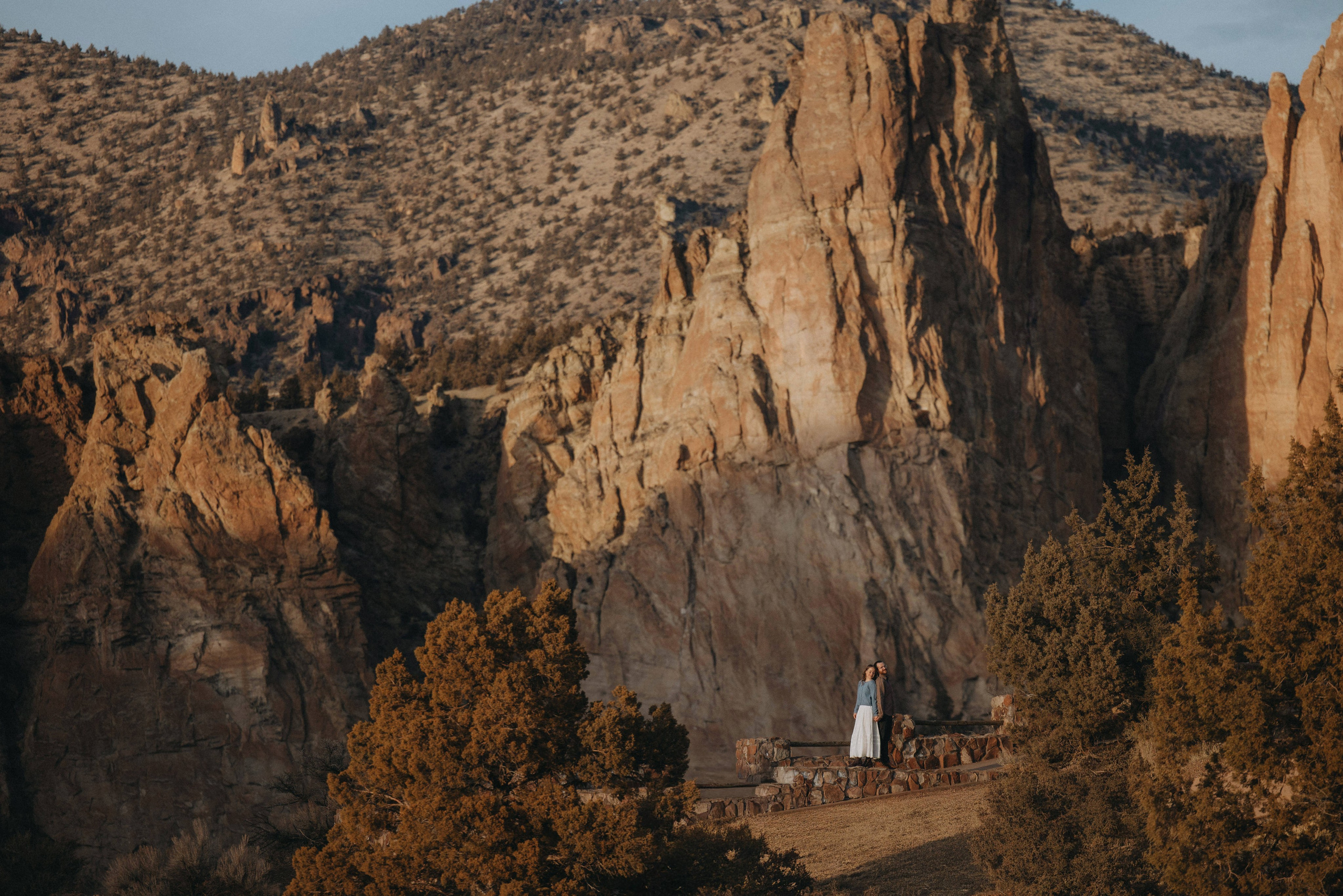 Shelby & Riley Engagement Session | Smith Rock State Park, Oregon. Portland & Seattle Wedding, Elopement & Engagement Photographer | Georgy Shishkin