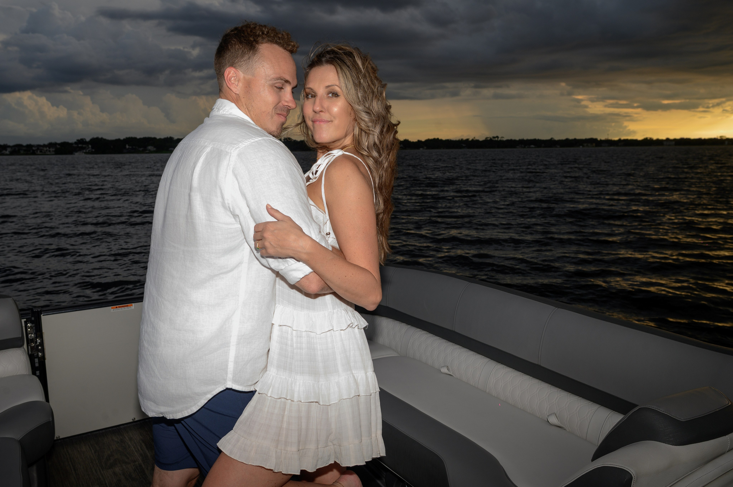 Where Love Meets Golden Light — A Romantic Boat Photoshoot in Florida