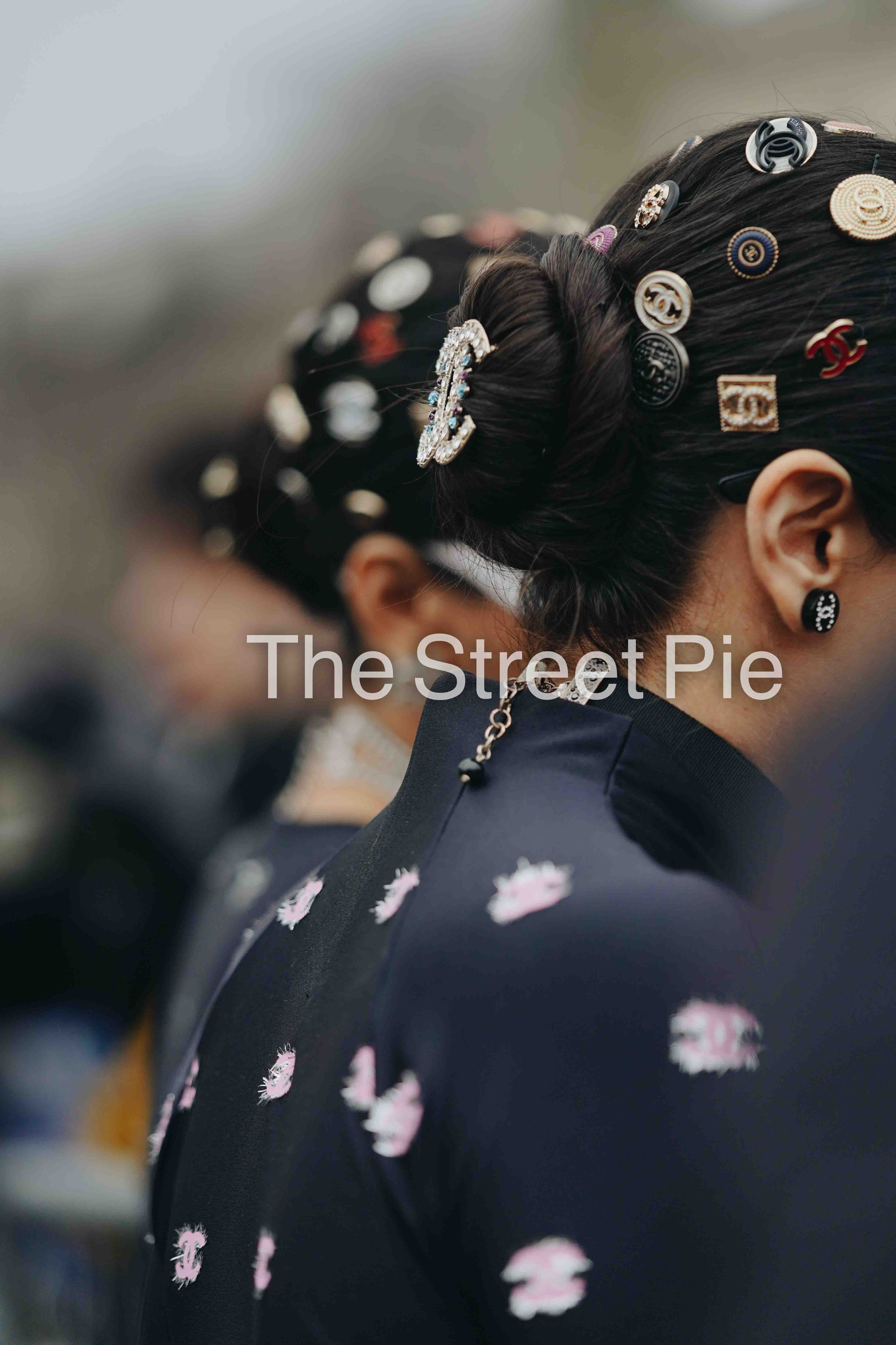 PARIS HAUTE COUTURE SS23. Anastasia Fedoseeva / The Street Pie — streetstyle photographer