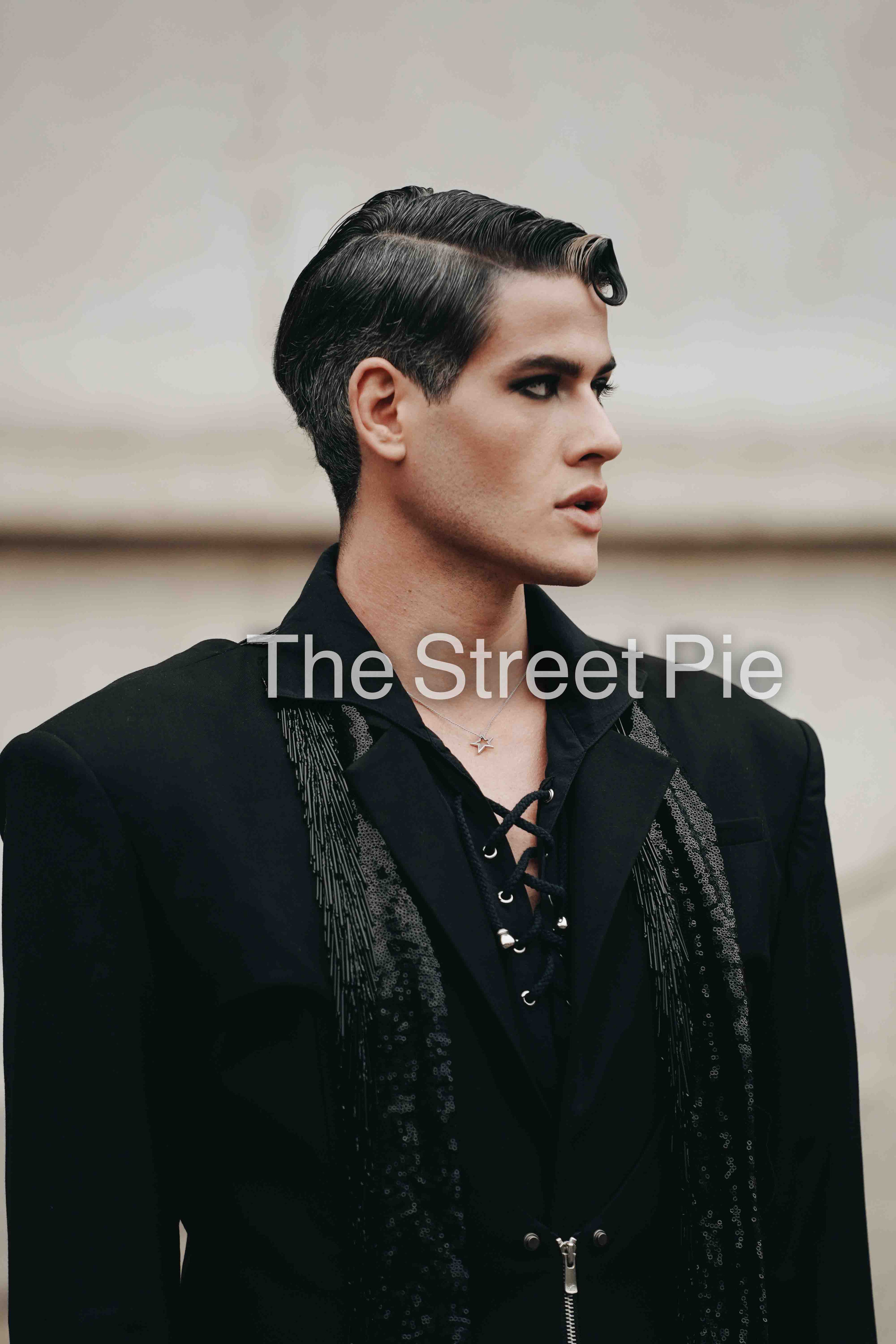 PARIS HAUTE COUTURE SS23. Anastasia Fedoseeva / The Street Pie — streetstyle photographer