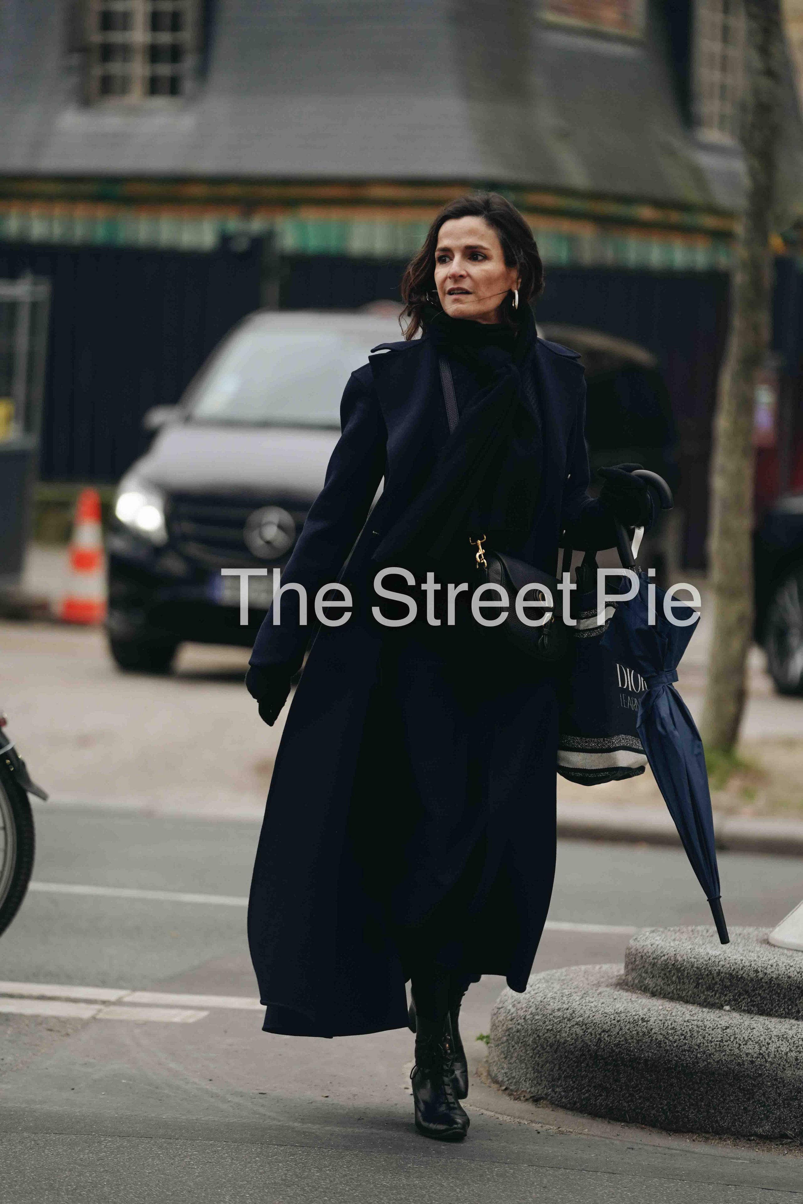 PARIS HAUTE COUTURE SS23. Anastasia Fedoseeva / The Street Pie — streetstyle photographer