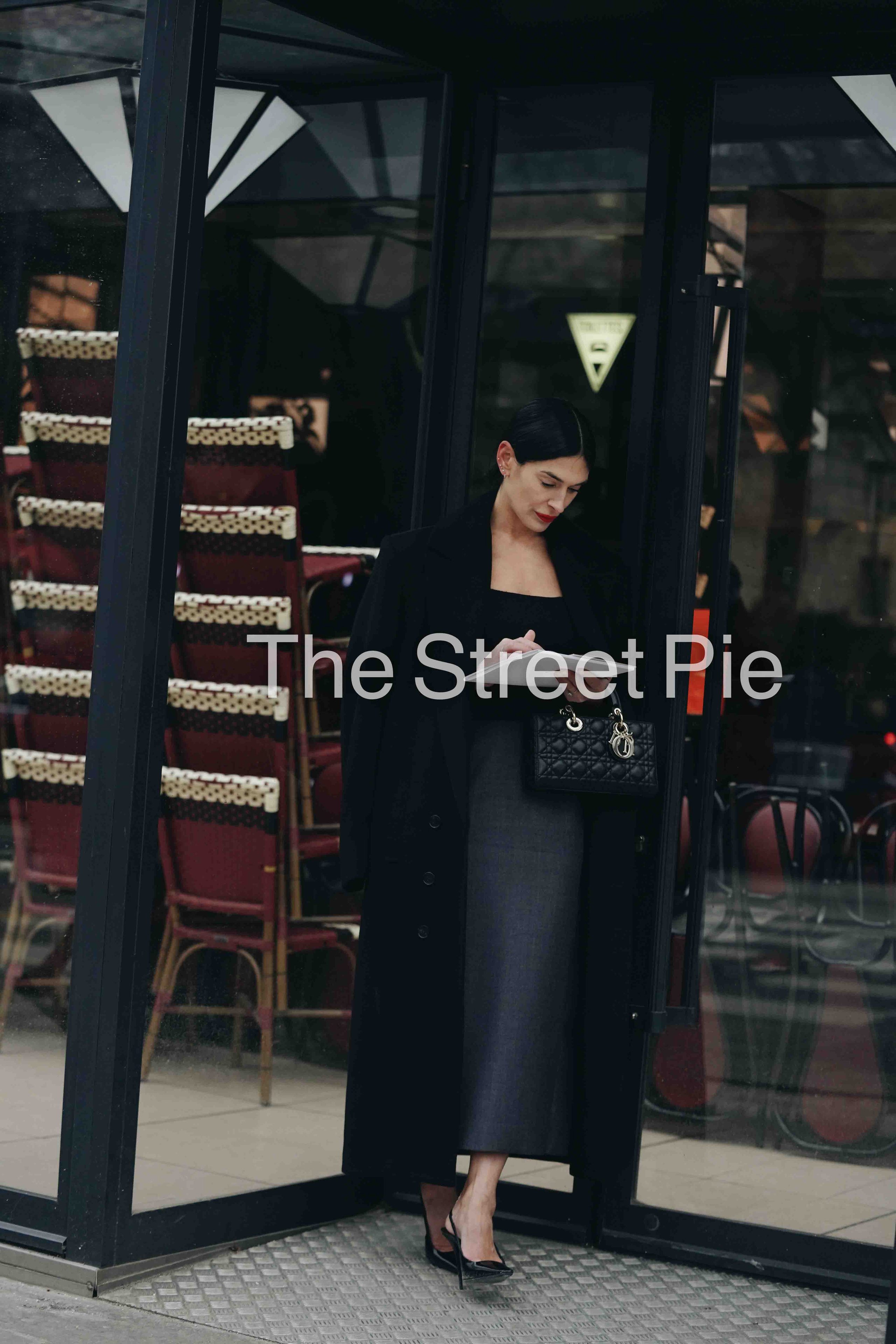 PARIS HAUTE COUTURE SS23. Anastasia Fedoseeva / The Street Pie — streetstyle photographer