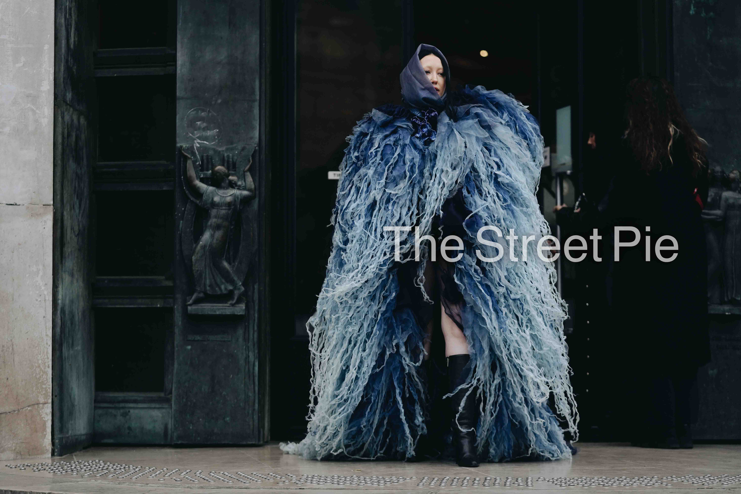 PARIS HAUTE COUTURE SS23. Anastasia Fedoseeva / The Street Pie — streetstyle photographer
