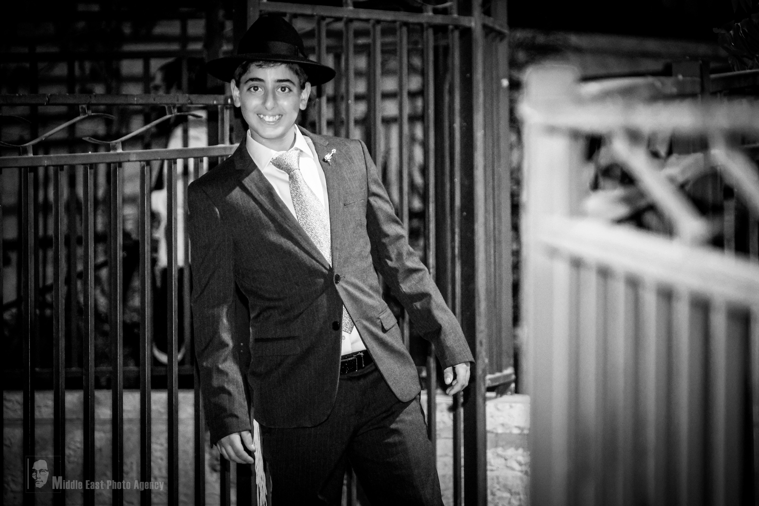 מאיר חוגג בר מצוה. Middle East Photo Agency — Photography & Event Magnets — סוכנות צילום והדפסת מגנטים לאירועים