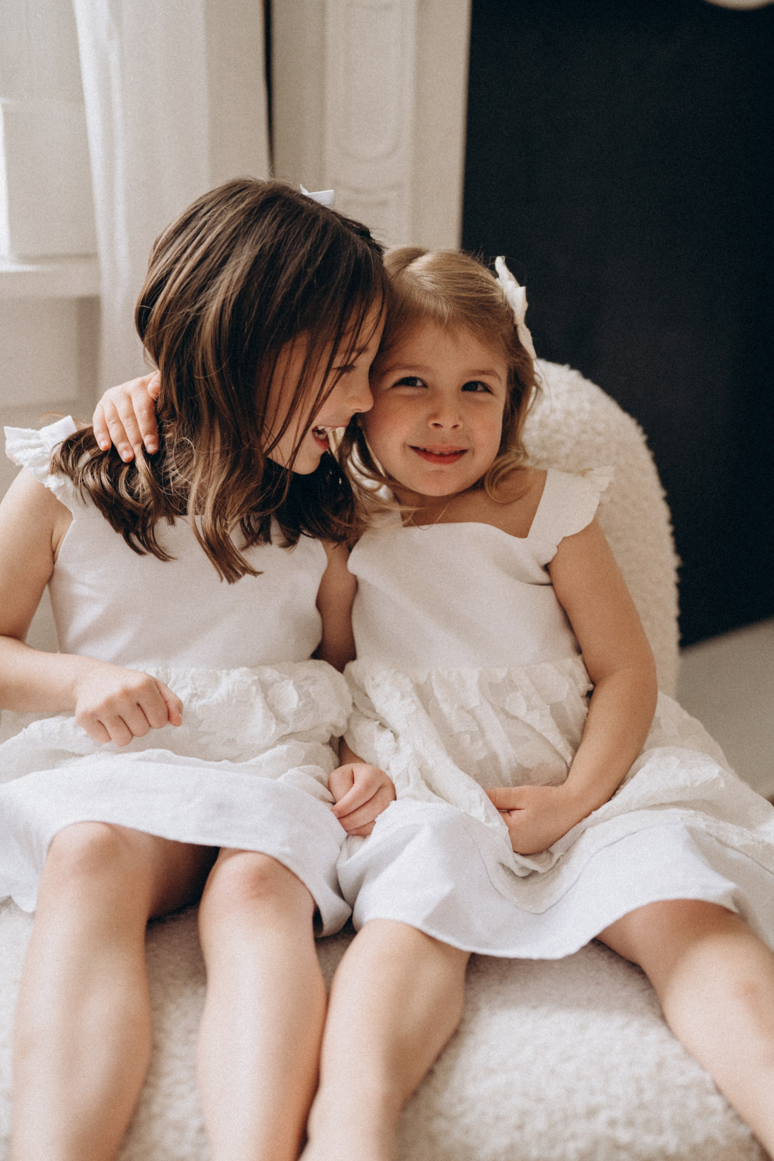 Emily. Modern maternity photographer in Long Island New York