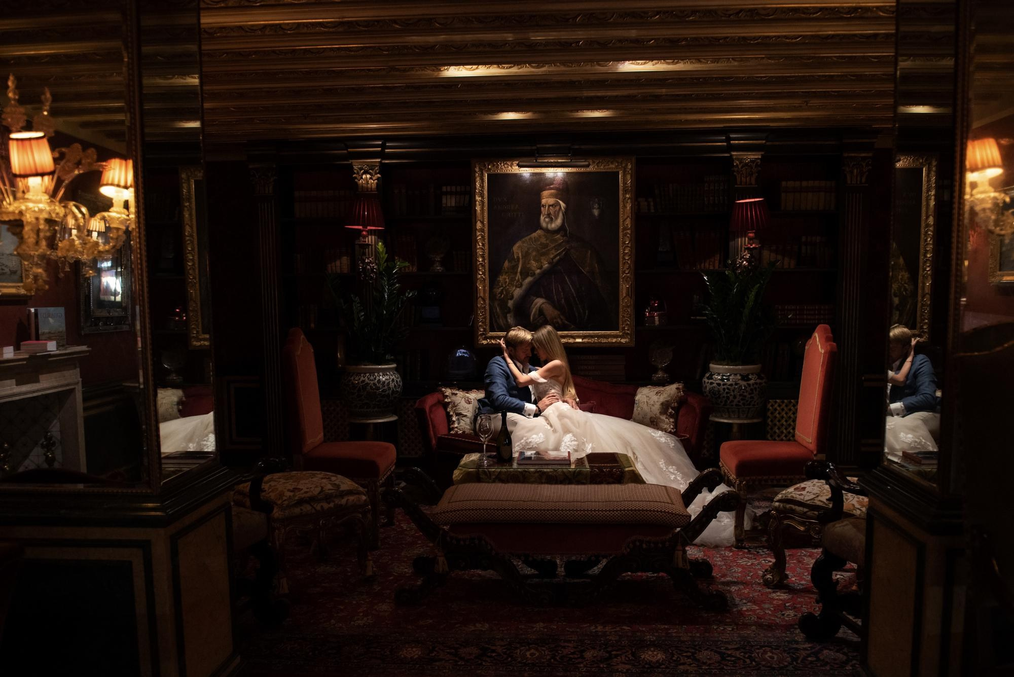 Wedding Photoshoot in Venice'sept 23. Lake Como Wedding Photographer | Elegant & Timeless Photography in Italy