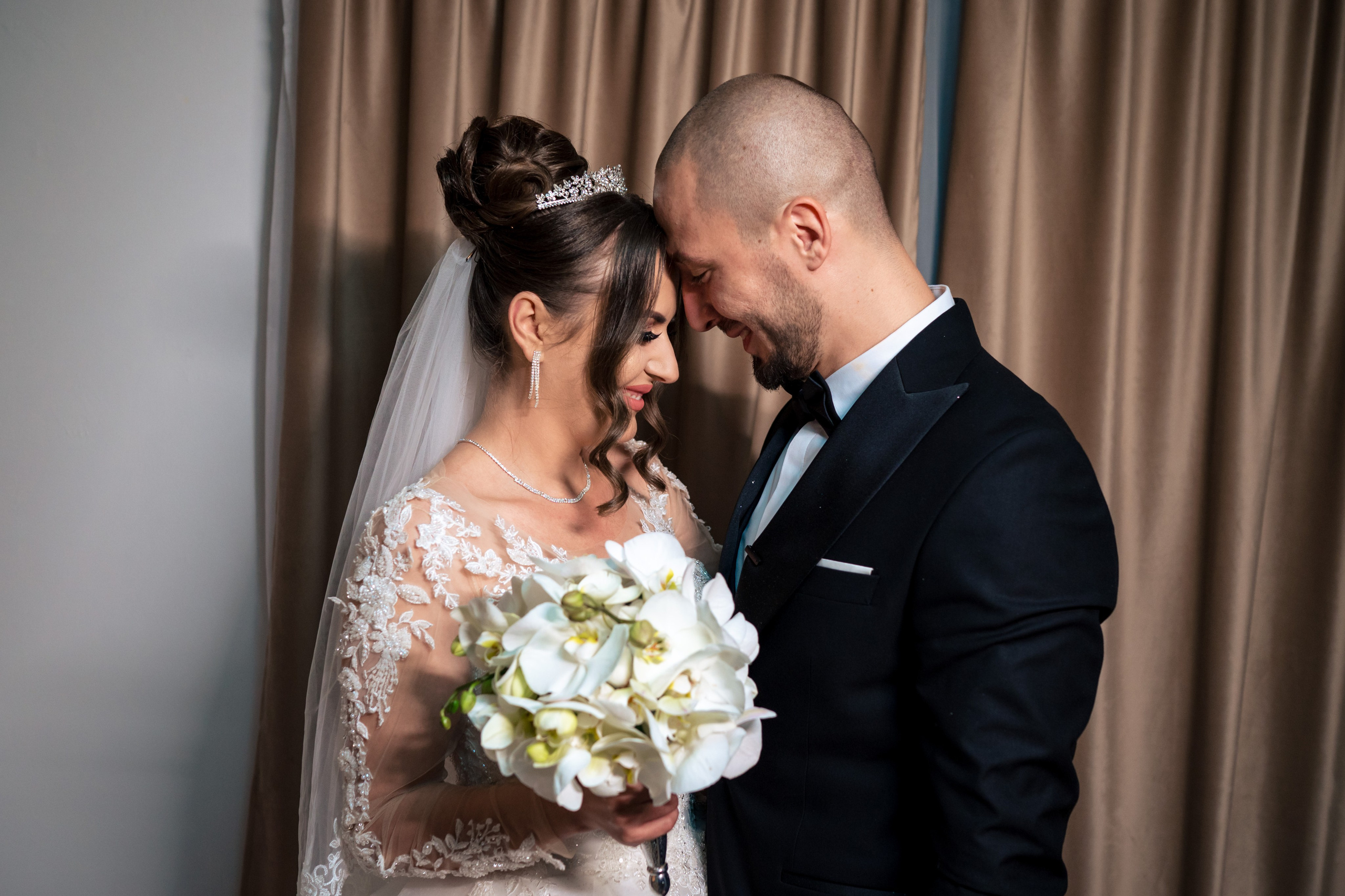 Ionela & Alex. Acasă