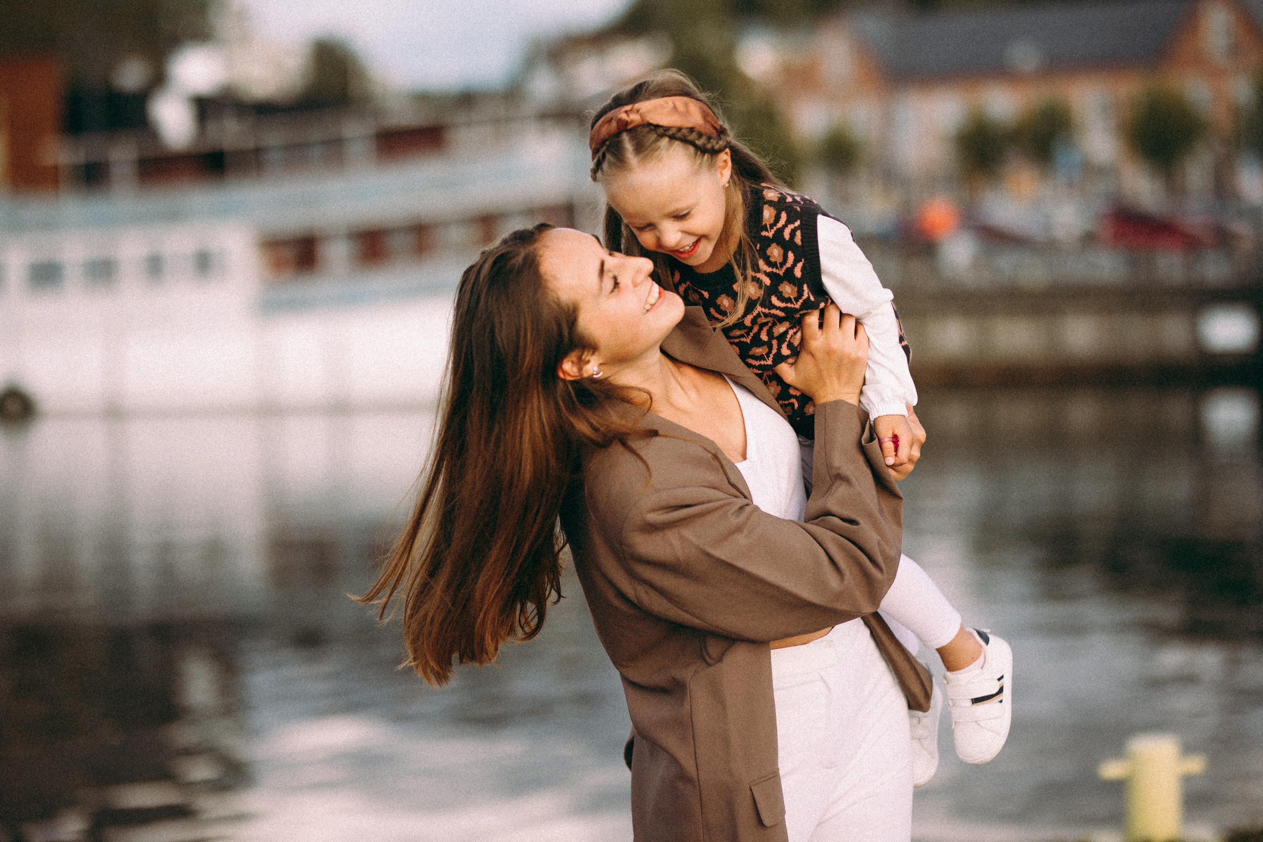 Sweet moments together. Valokuvaaja Lahti, Helsinki Elena Salonen