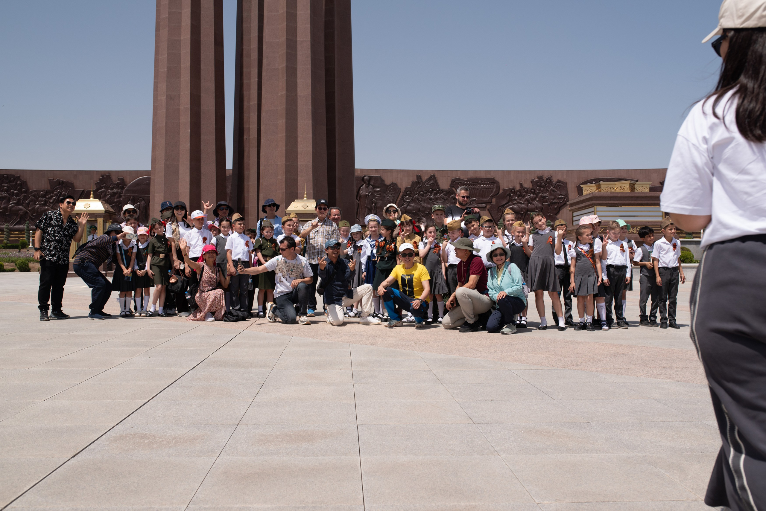 Вечный огонь 2"А» класс. Ваш фотограф в Ашхабаде Гамлет Осипов