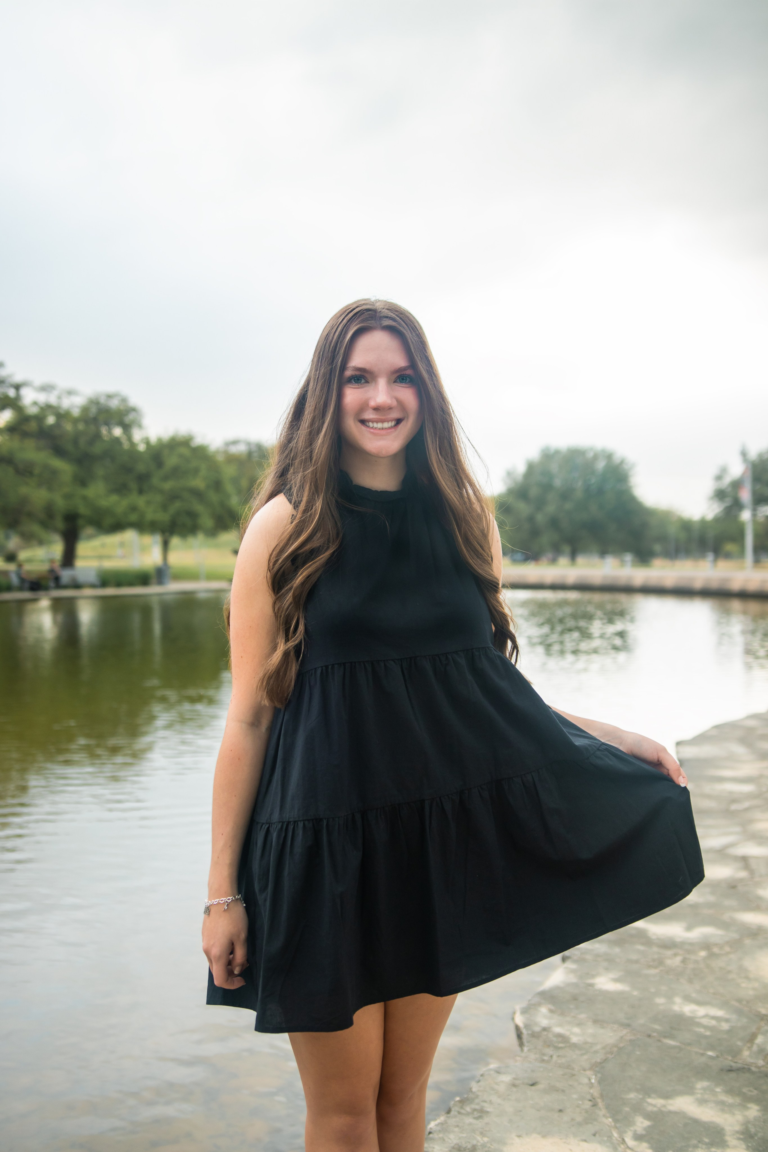 Avery’s senior photoshoot at Auditorium Shores