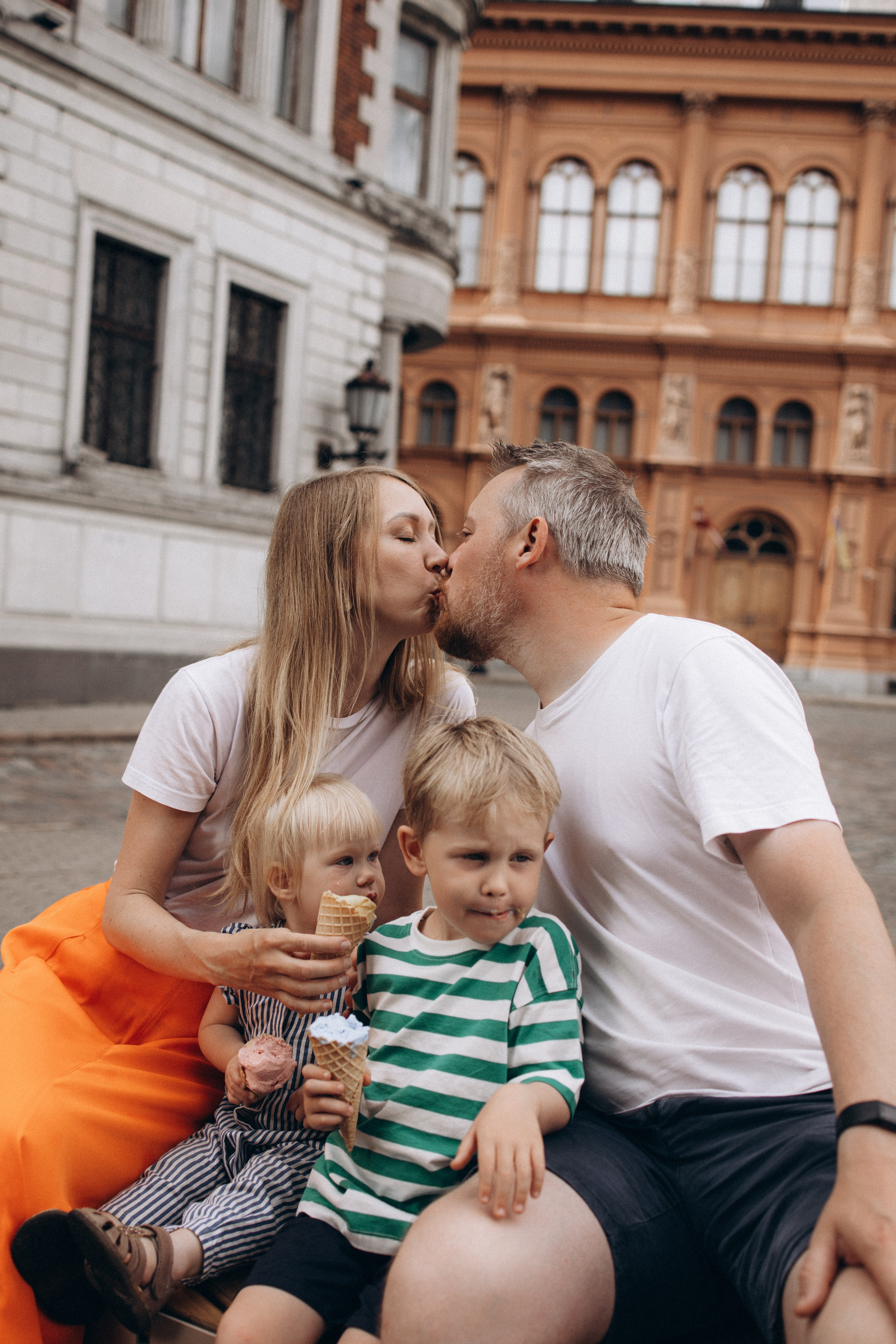 SINTIJAS ģimene. GALVENĀ