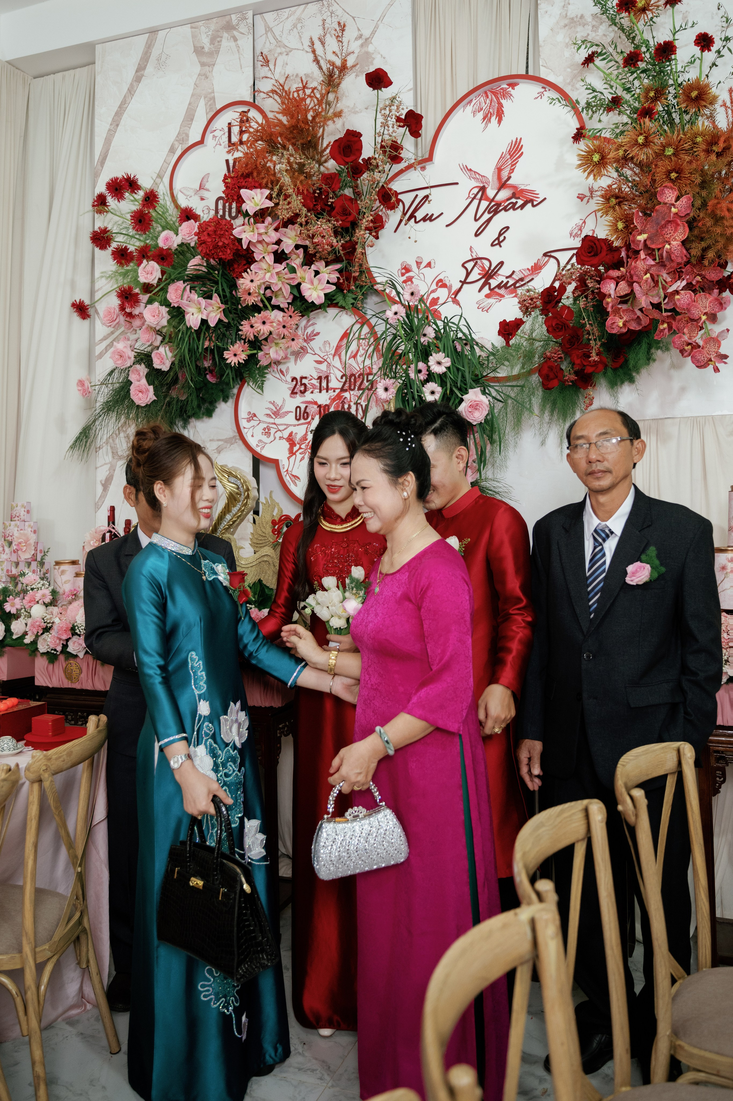 Ngân & Tâm. Cam Images