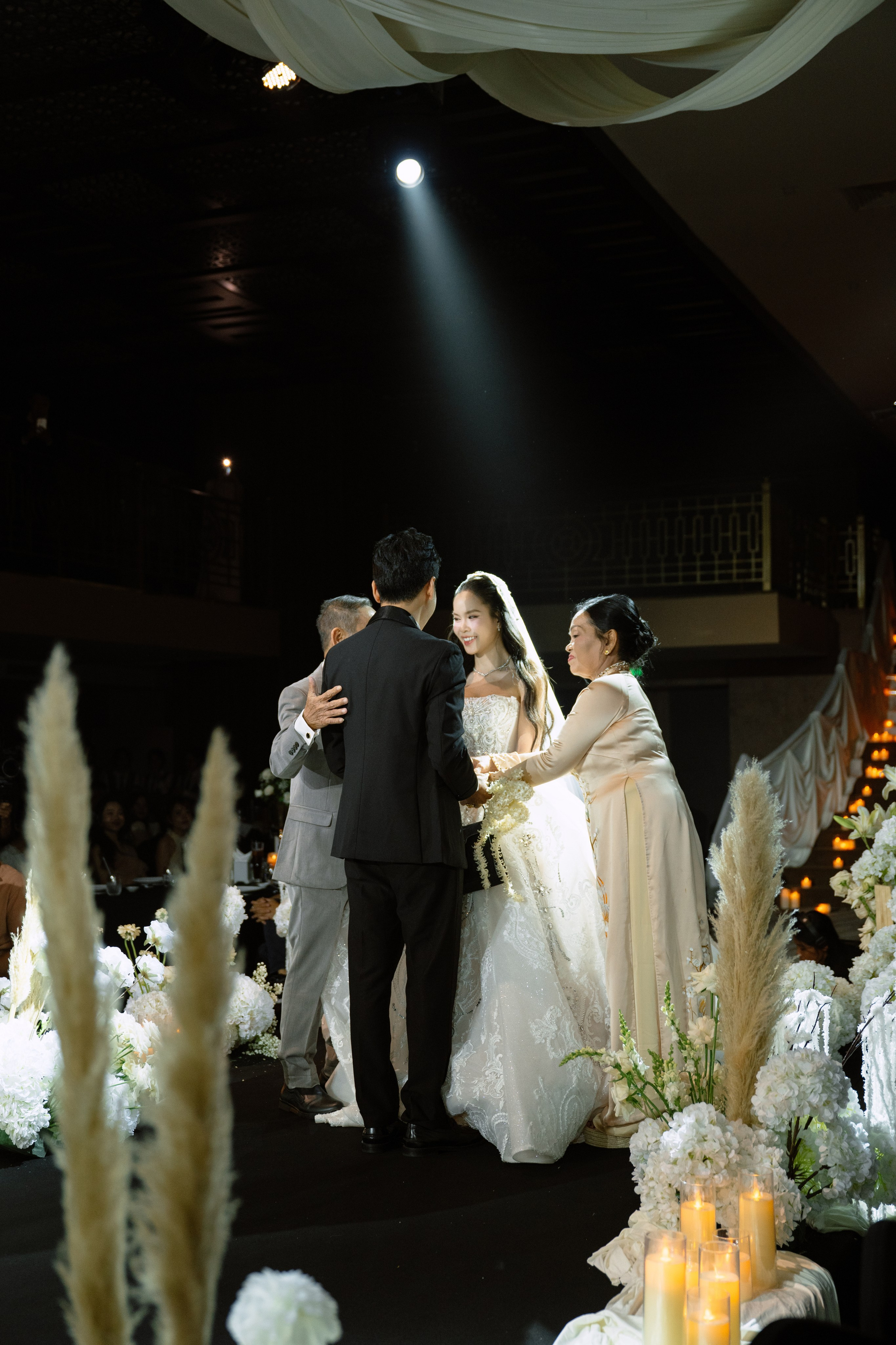 Ngọc & Tâm. Cam Images