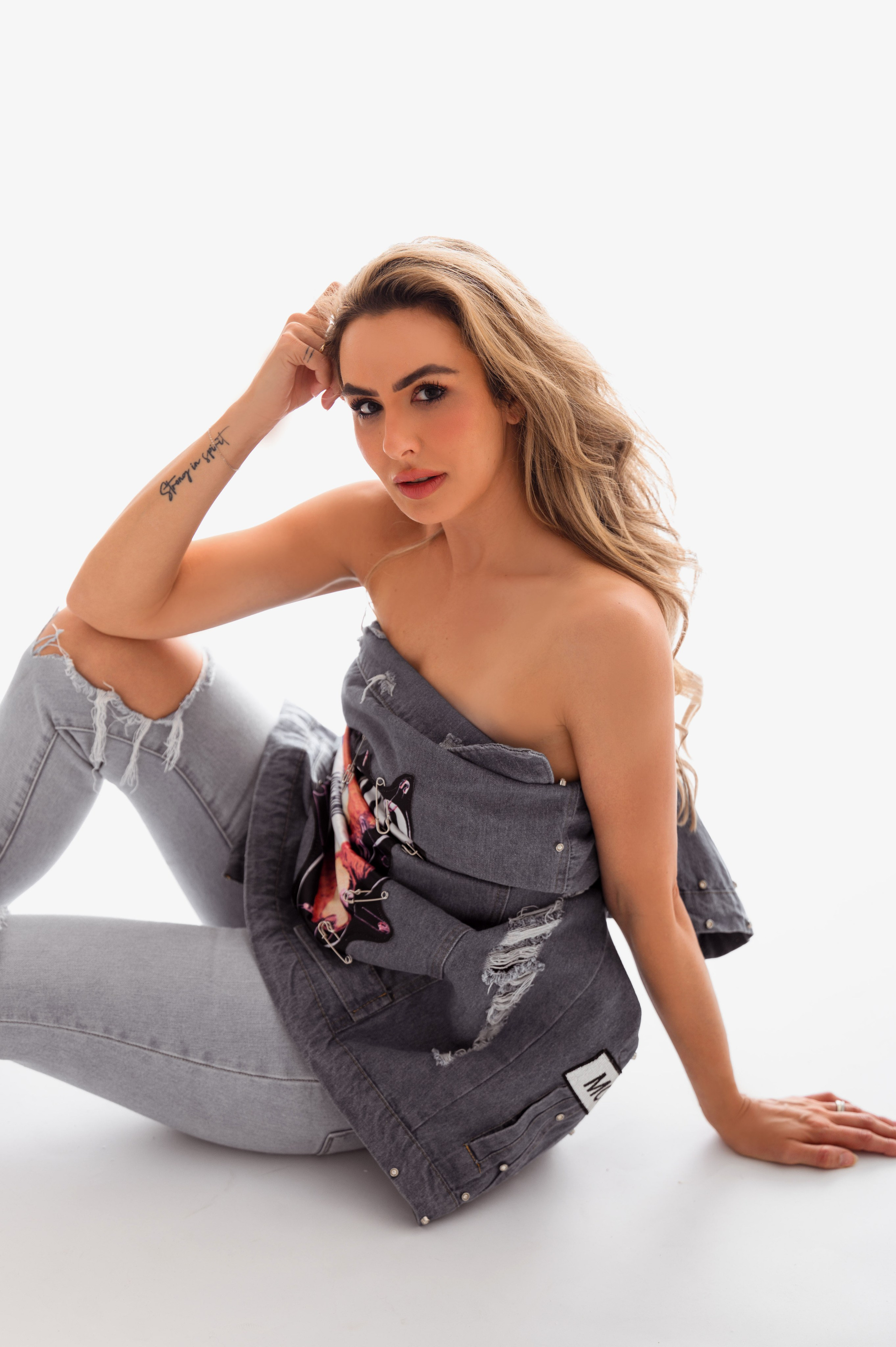 Kelly. Wedding, maternity and family photographer in Charlotte Tasha Minn