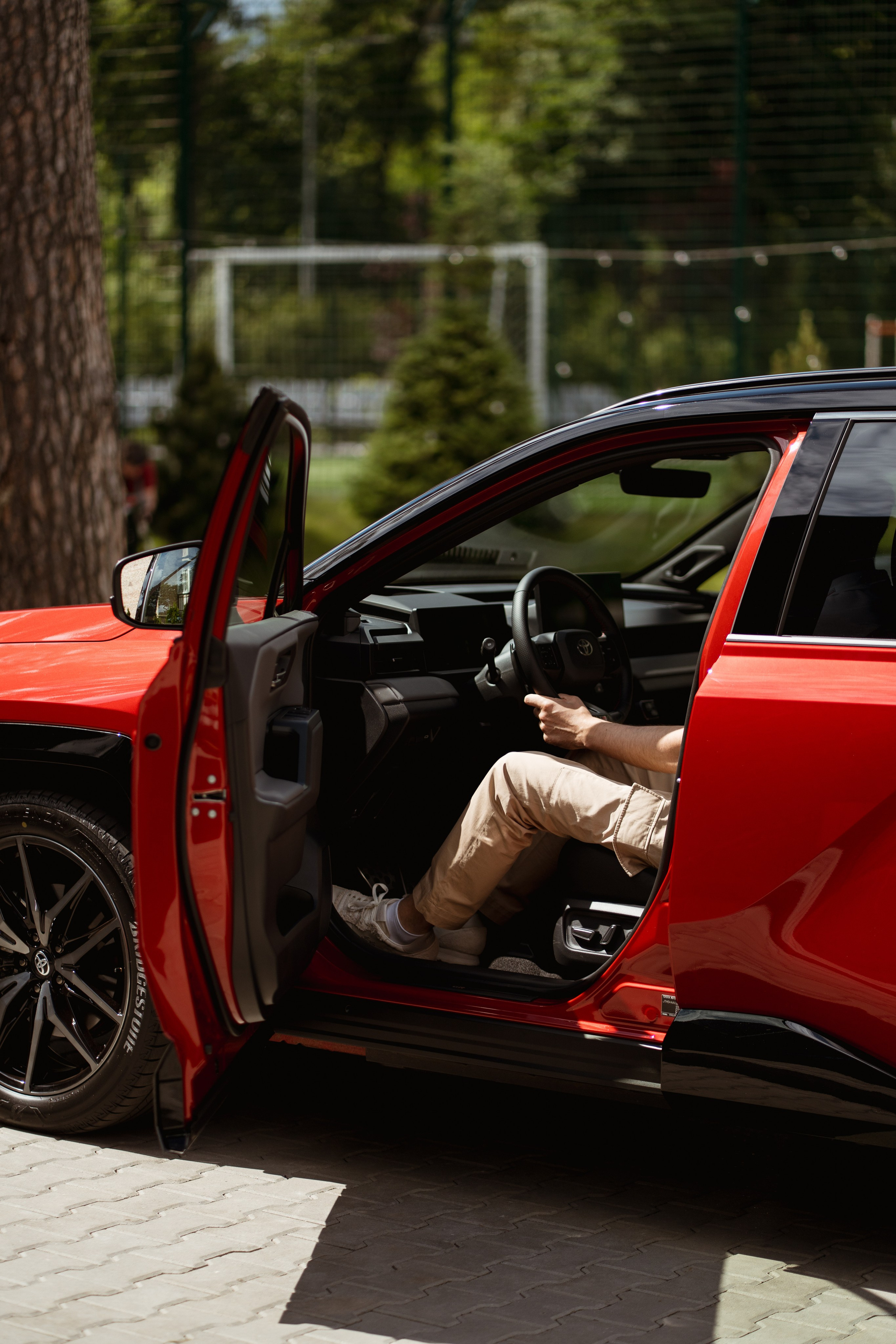 Toyota Rav4 presentation. Kostiantyn Holinchenko. Reportage and portrait photographer