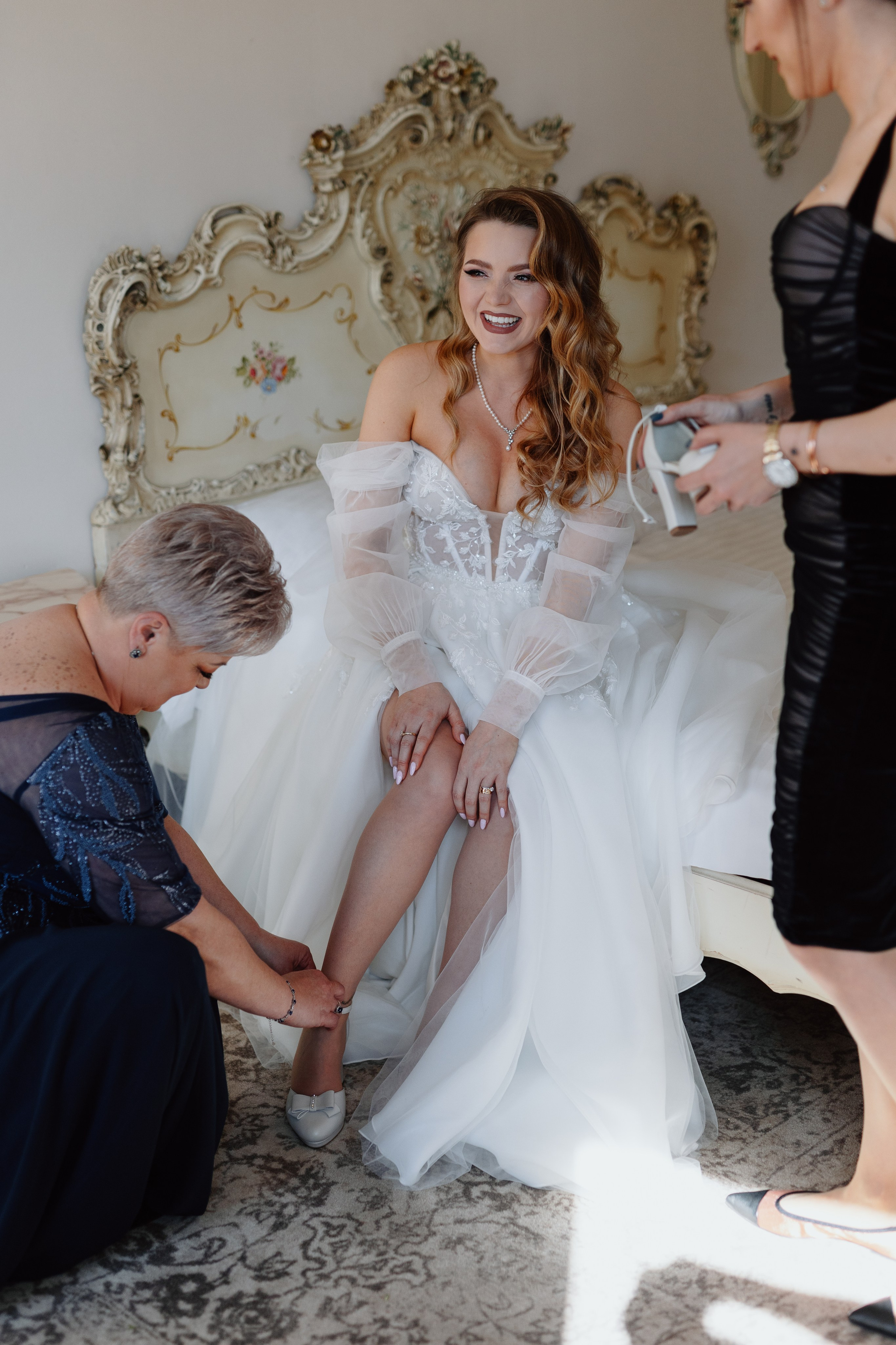 Nicoleta & Lucian. Main