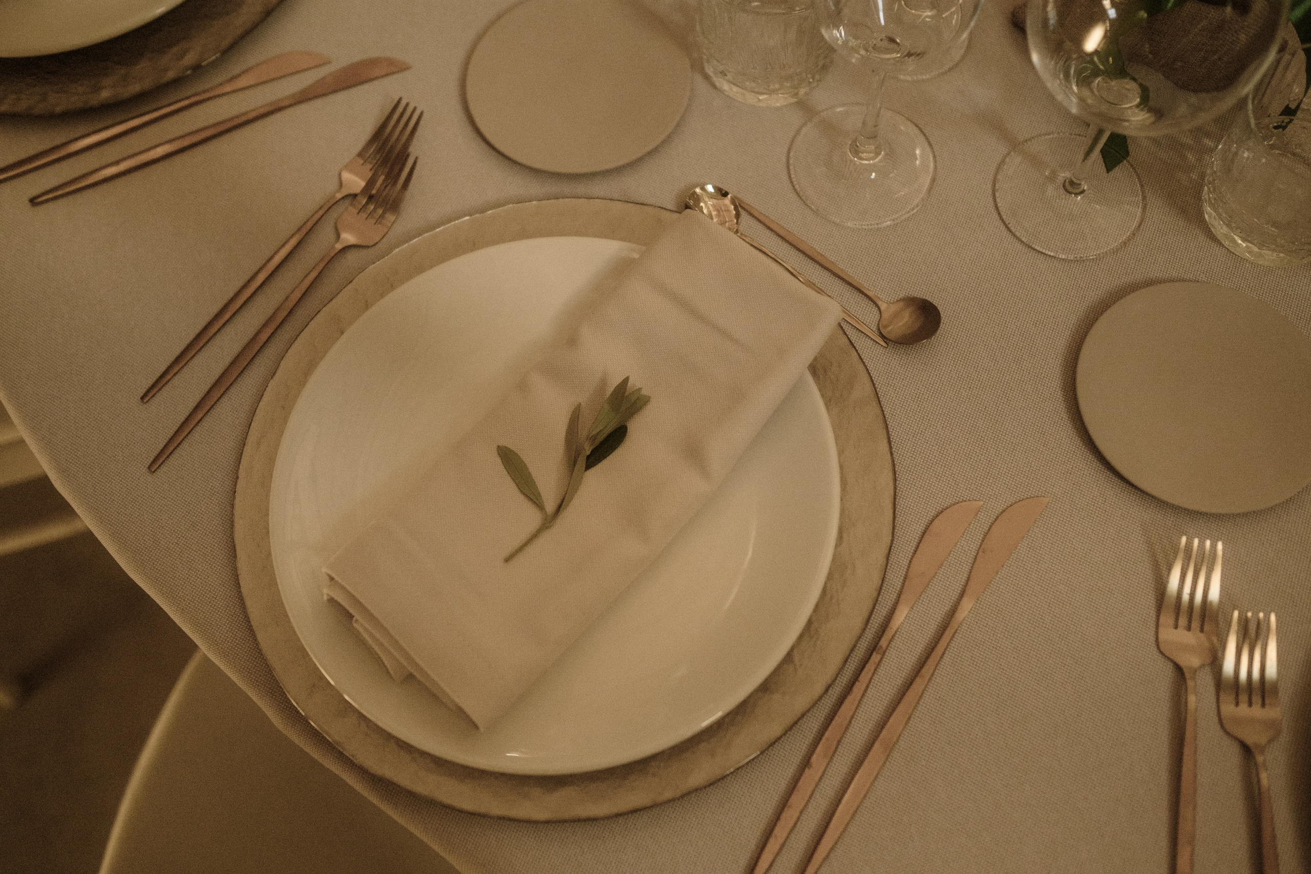 Svetlana & Alman. Monestir Sant Salvi. Paola fotógrafo / videografo de bodas en Barcelona