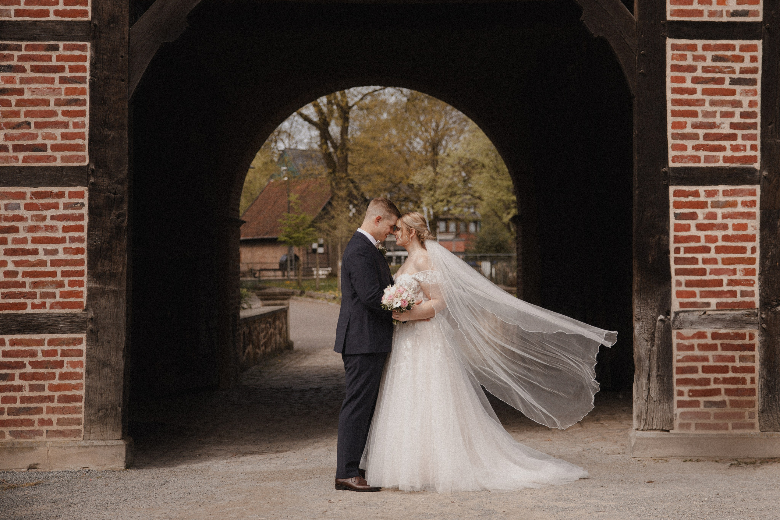 Lorena & Jan l Schloss Sythen. Hochzeitsfotografin Bochum | Halyna Reiche Fotografie NRW