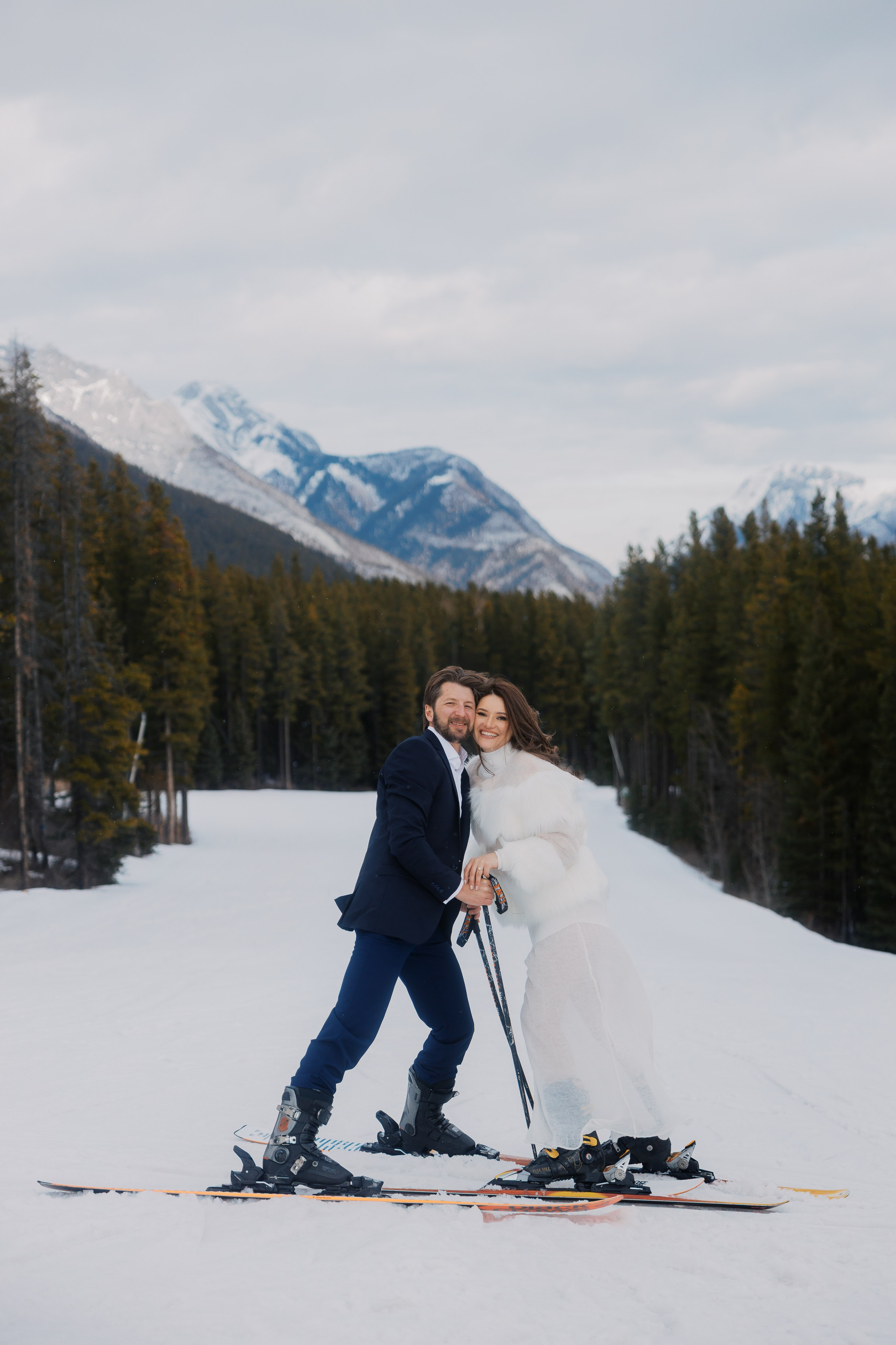 Ski engagement session. Home