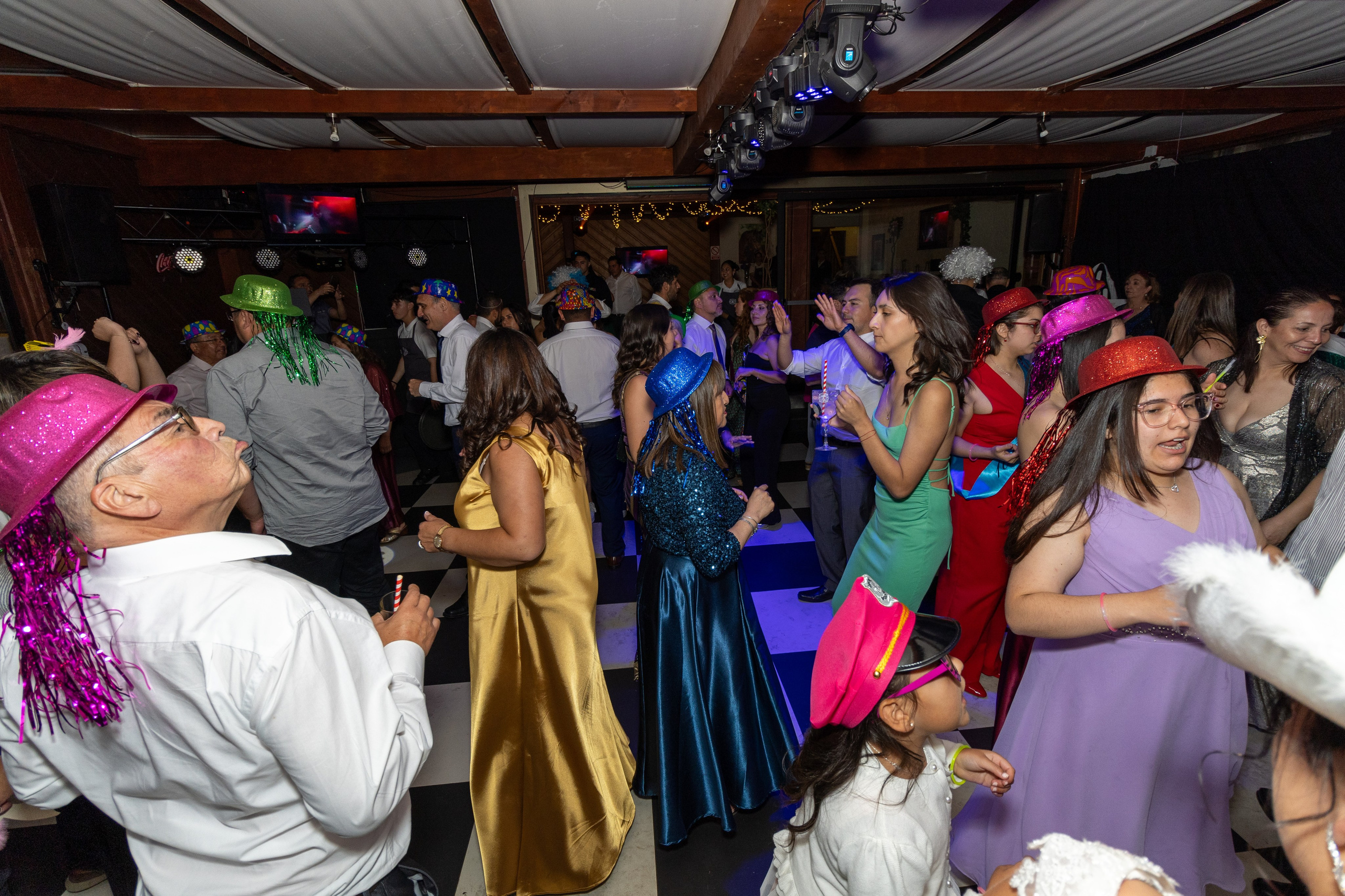 Katherin y Daniel. Dinka & Emilio - El arte de preservar lo que no se repite