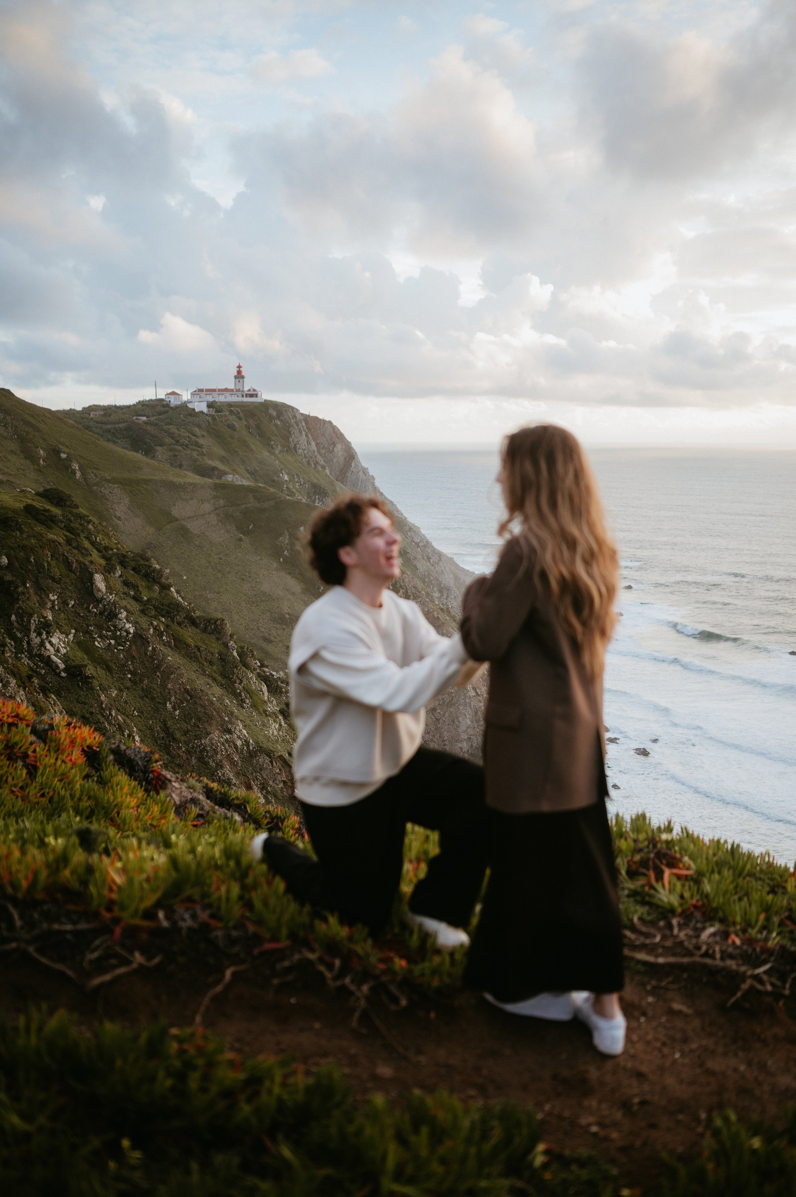 Praia da Ursa – ședință foto de cuplu într-un loc magic din Portugalia. Valentin Melen — wedding photographer