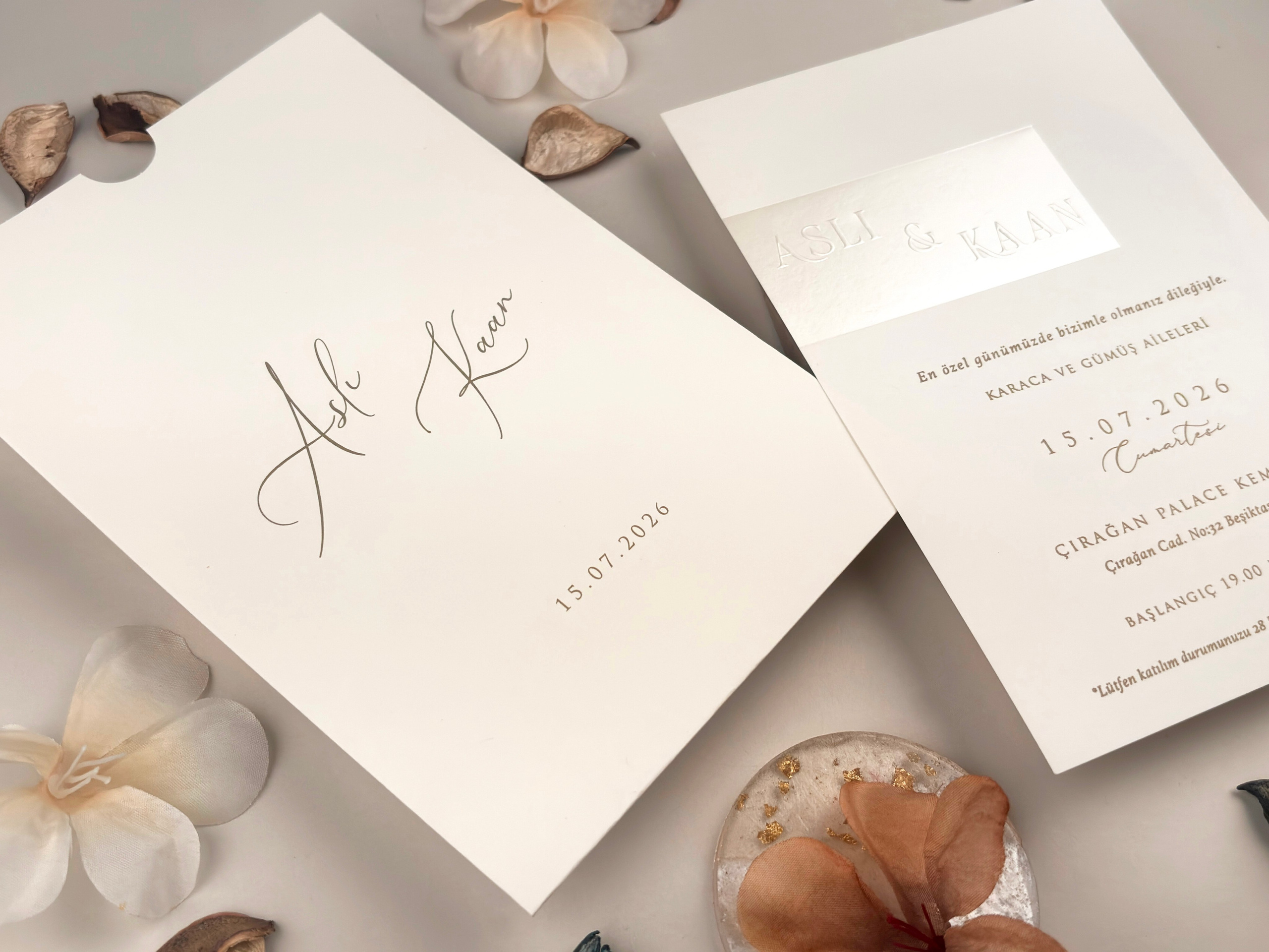 Invitații Elegante și Refined: Catalogul Ellite | Nunta, Petreceri, Evenimente Corporate.- invitații nuntă  - modele invitații nuntă  - invitații nuntă 2025  - invitații de nuntă elegante  - invitații de nuntă personalizate  - invitații nuntă online  - invitații nuntă handmade  - catalog invitații nuntă  - invitații originale nuntă  - invitații de nuntă moderne  - invitații nuntă vintage  - invitații nuntă rustice  - invitații nuntă clasice  - design invitații nuntă  - invitații de nuntă cu tematică.- invitații nuntă florale  - invitații nuntă boho  - invitații nuntă aurii  - invitații nuntă minimaliste  - invitații nuntă cu sigiliu  - invitații nuntă cu acuarelă  - invitații nuntă cu fotografie  - invitații nuntă cu inițiale  - invitații nuntă elegante alb-negru  - invitații nuntă cu hârtie texturată  - invitații nuntă cu decupaj laser  - invitații nuntă cu flori uscate. - print invitații nuntă  - invitații nuntă personalizate cu numele mirilor  - invitații nuntă cu plic inclus  - invitații nuntă cu cartolină dublă  - invitații nuntă calitate premium  - invitații nuntă ieftine  - invitații nuntă rapide.- invitații nuntă România  - invitații nuntă București / Botoșani . Iași suceava- invitații nuntă cu livrare în țară  - invitații nuntă online România.- „Invitație de nuntă elegantă cu design floral și plic crem”  - „Model de invitație de nuntă vintage cu sigiliu de ceară”  - „Set complet invitații de nuntă personalizate cu inițialele mirilor”  - „Invitație de nuntă modernă cu design minimalist și text negru pe fundal alb”  - „Invitație de nuntă rustică pe hârtie kraft cu șnur de iută”  - „Invitație de nuntă cu decupaj laser și detalii aurii” - „Invitație de nuntă în stil boho cu imprimeu floral colorat”  - „Invitație romantică de nuntă cu flori uscate și panglică din satin”  - „Invitație de nuntă clasică cu monogramă și font caligrafic”  - „Invitație de nuntă în stil glamour cu folie aurie și text embosat”- „Model de invitație de nuntă 2025 cu design elegant și font modern”  - „Cele mai noi invitații de nuntă 2025 – stil floral, sofisticat”