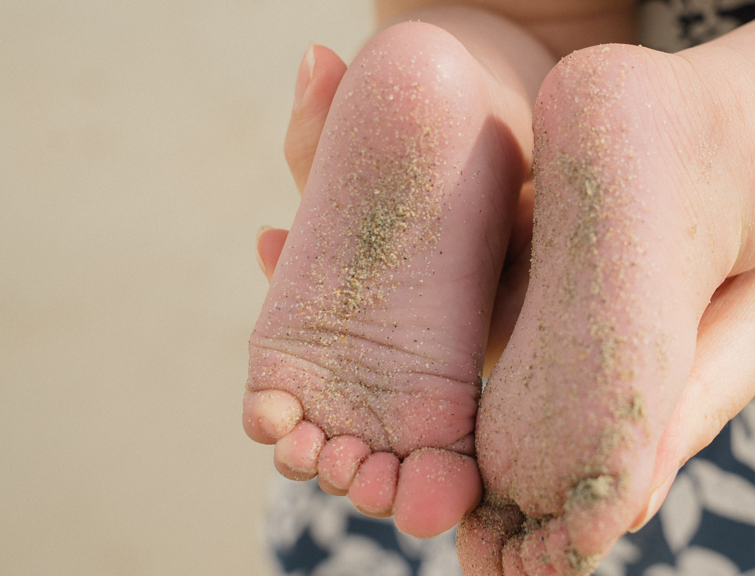 Darya and Mia at the ocean. Wedding and family photographer Ireland