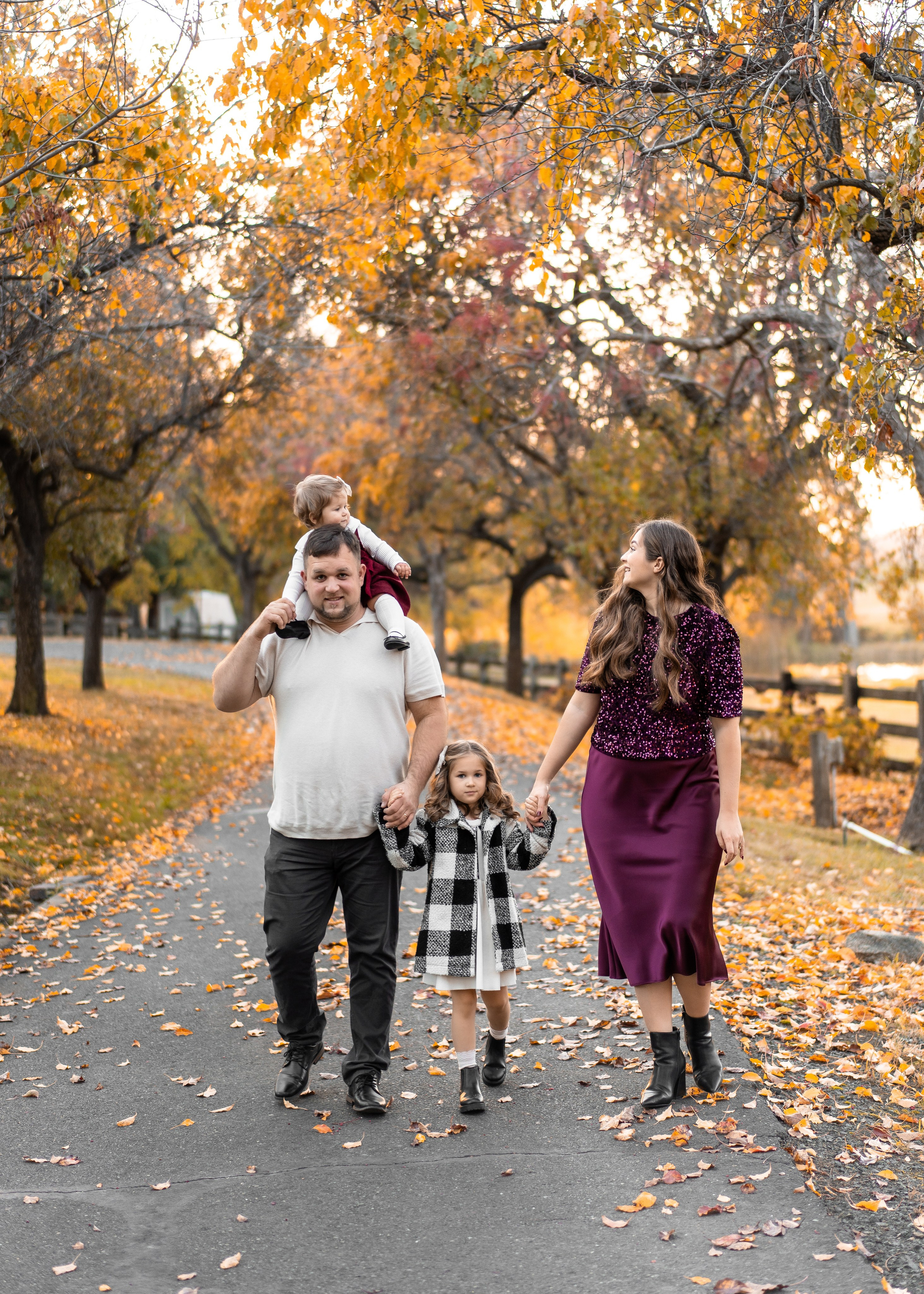 Klyushin family. Family photographer in Sacramento | Sofia Pavenko