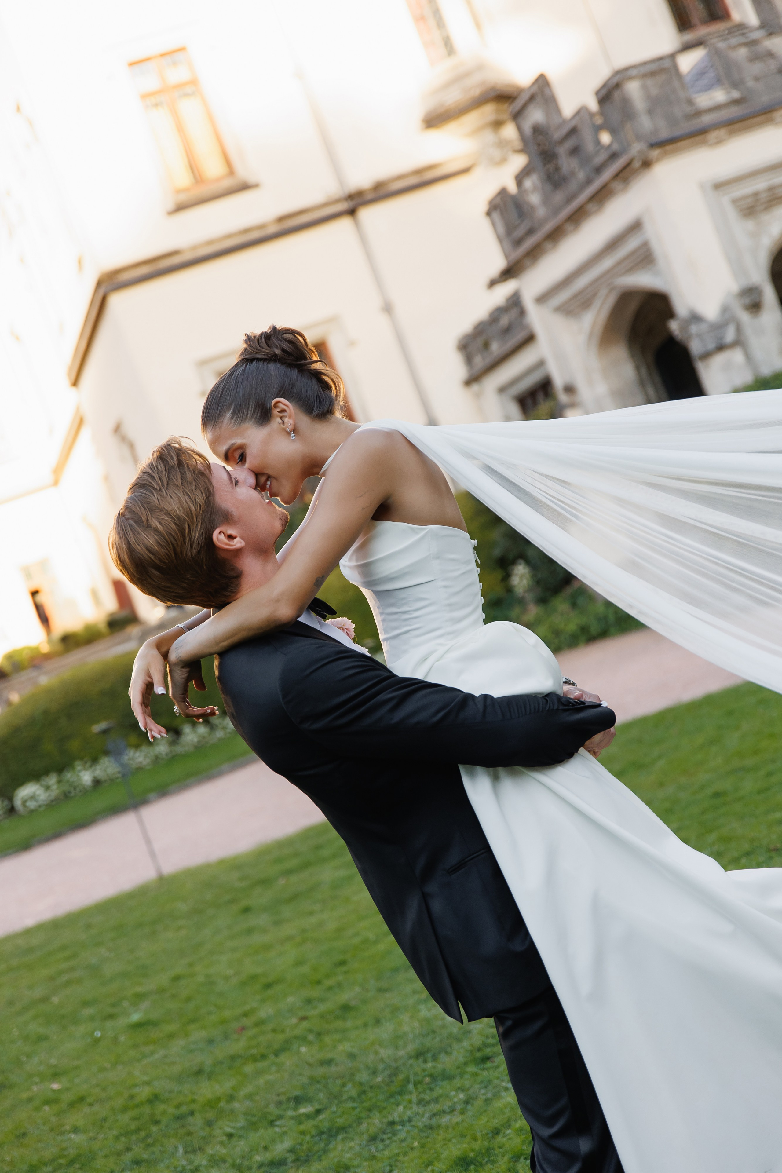Wedding Photographer Lake Maggiore Como Italy. Wedding Photographer Rome Tuscany Como Sicily Puglia Amalfy Italy- Oksana Savenchuk