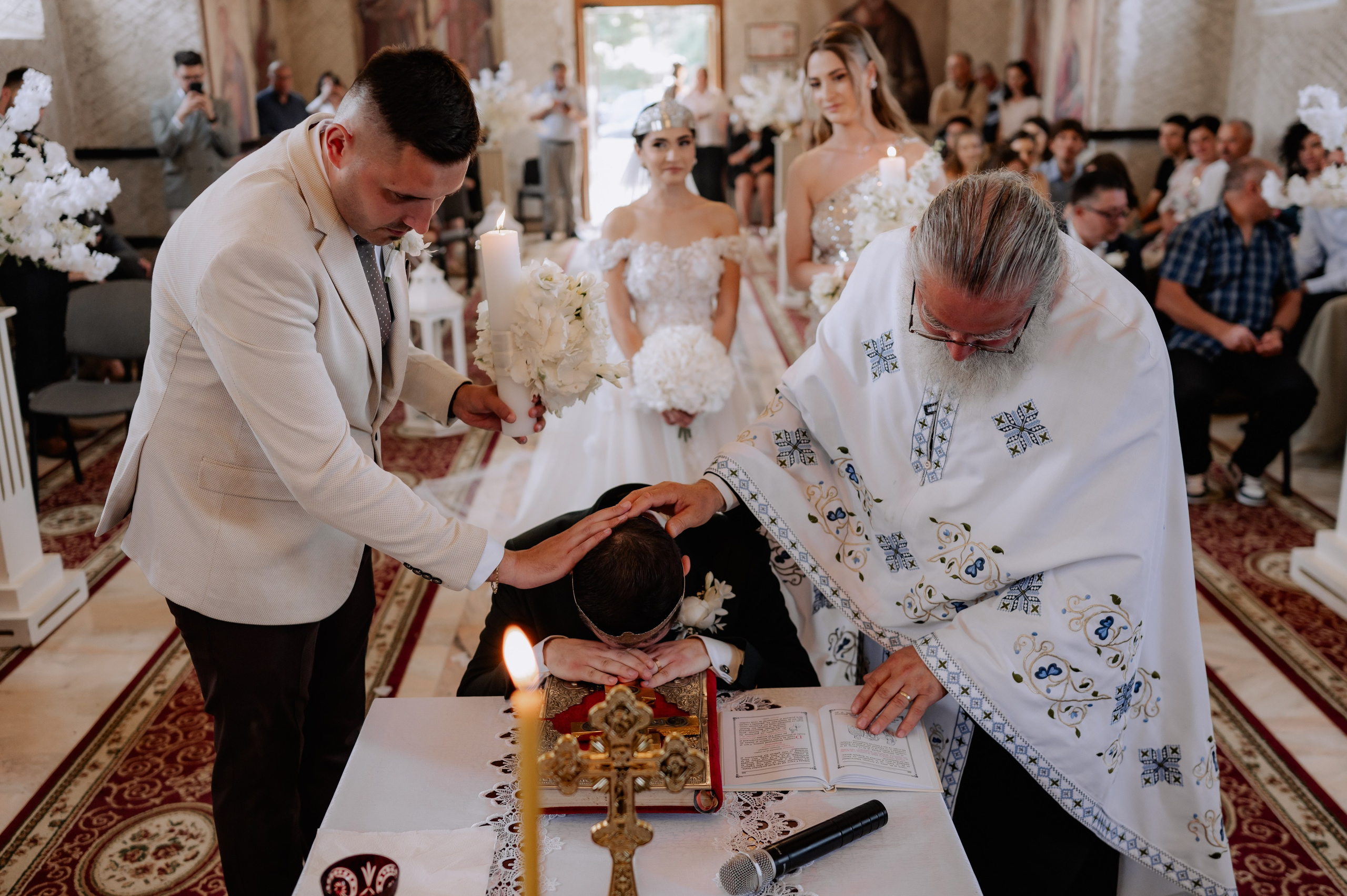 Nunta la Hotel Capitol Iasi. Proud Vision Weddings | Wedding Photography & Film — Servicii profesionale Foto Video Nunta Iasi