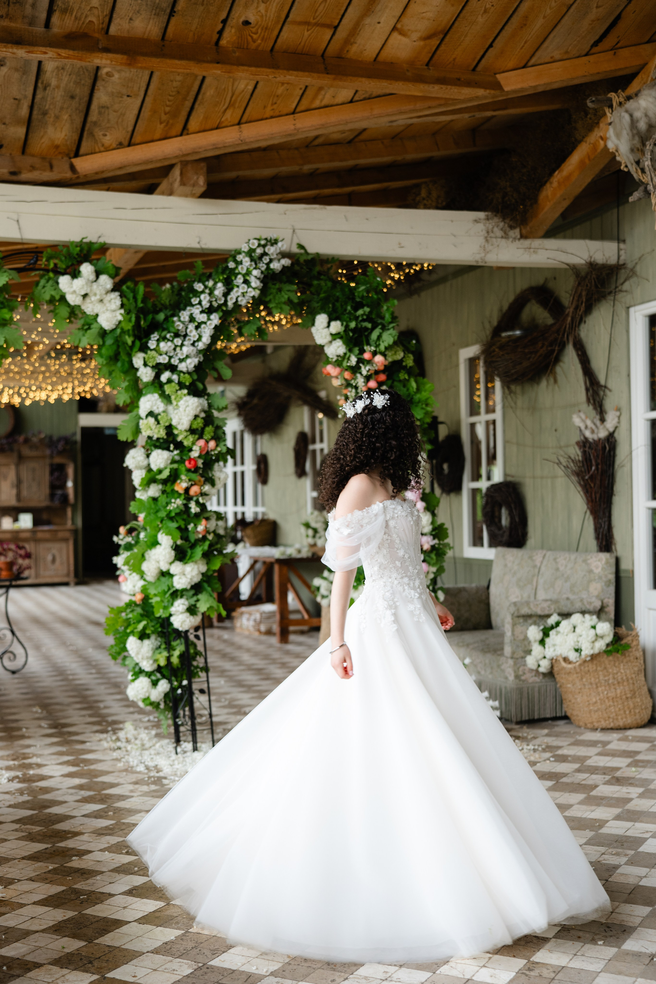 Mona + Vlad | Valea Sanzienelor. Proud Vision Weddings | Wedding Photography & Films — Servicii profesionale Foto Video Nunta Iasi