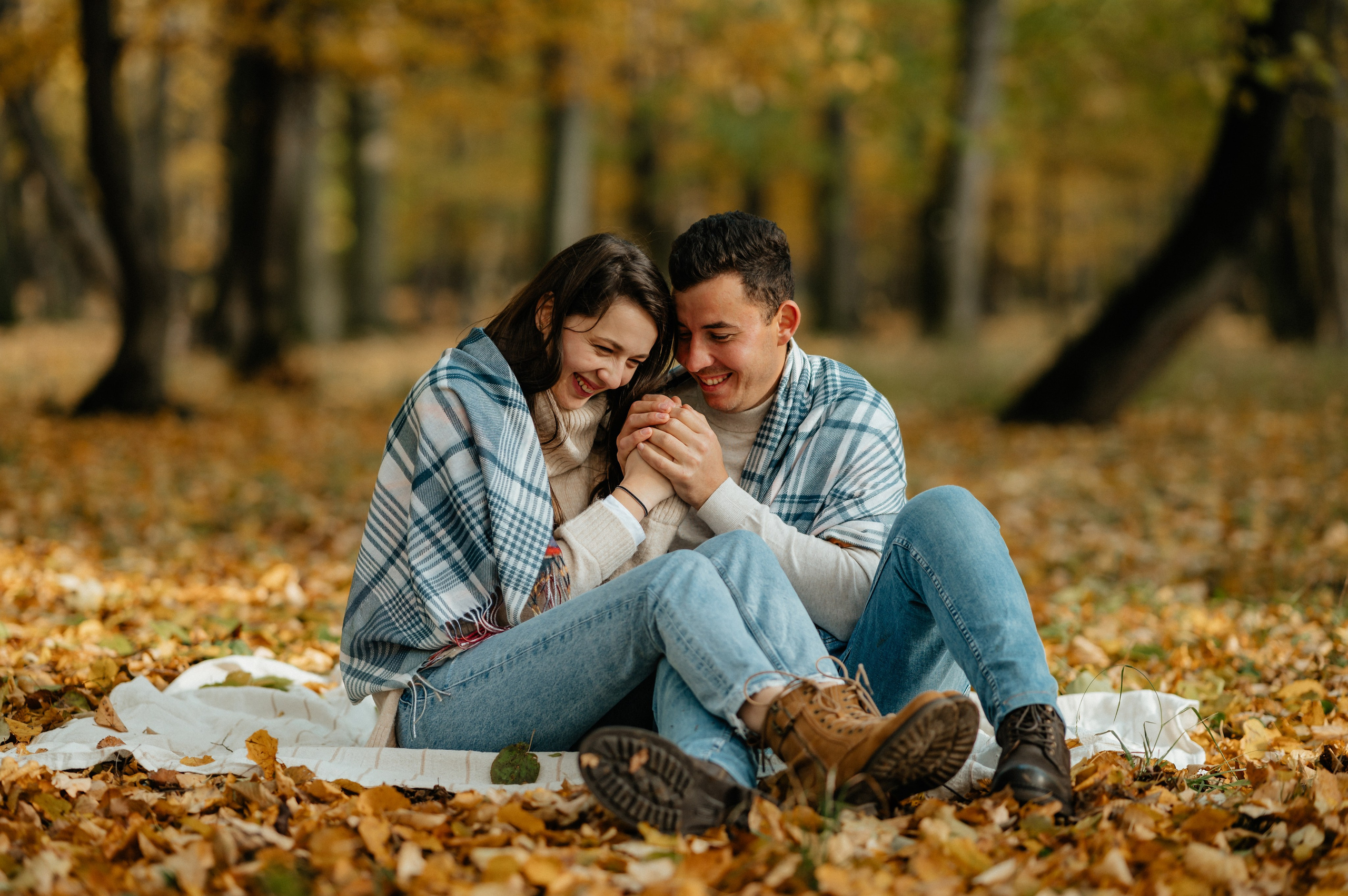 Save the date toamna , in natura. Proud Vision Weddings | Wedding Photography & Film — Servicii profesionale Foto Video Nunta Iasi