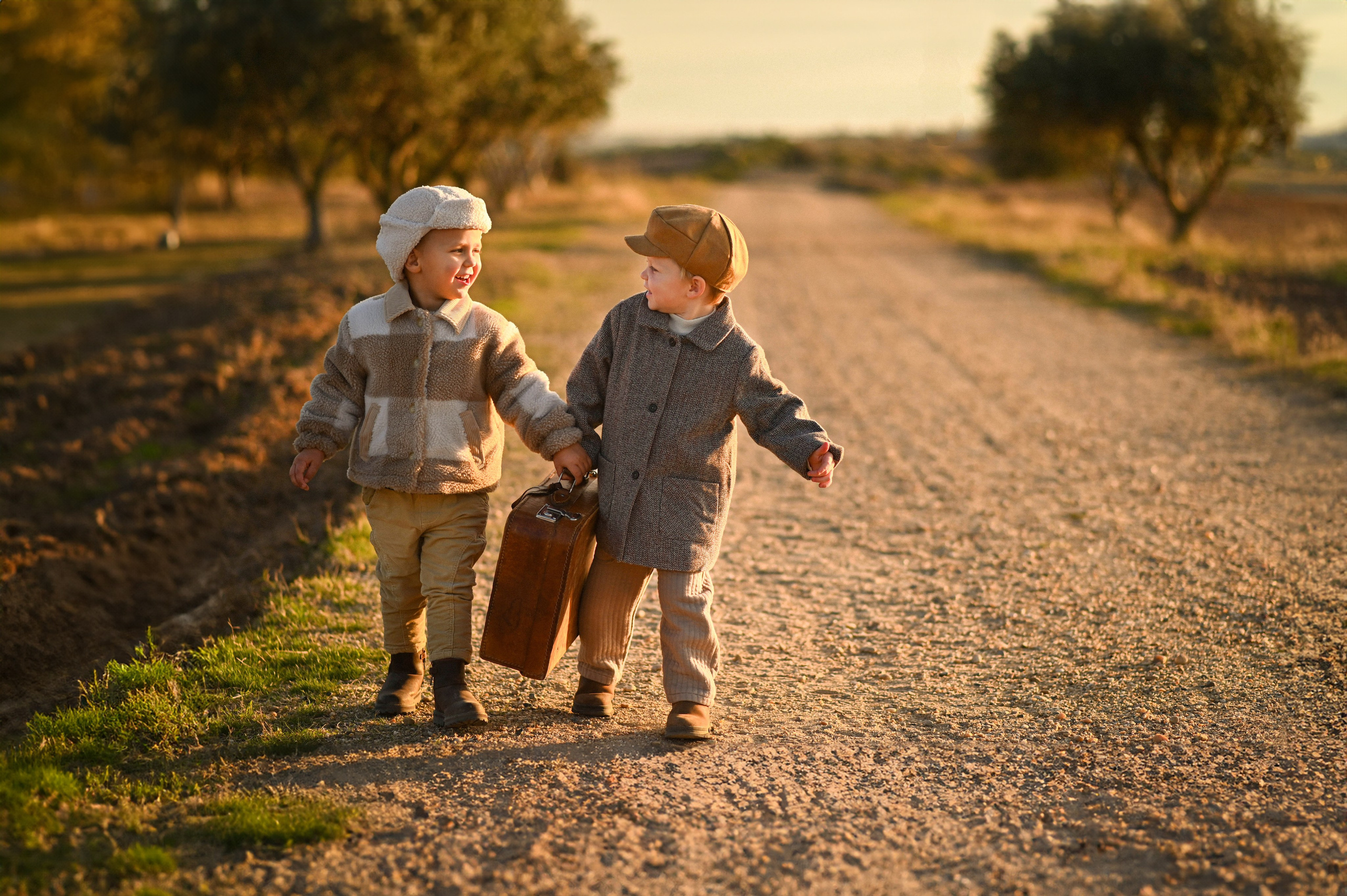 KIDS VINTAGE. Family, children, portrait, and event photography in Thessaloniki
