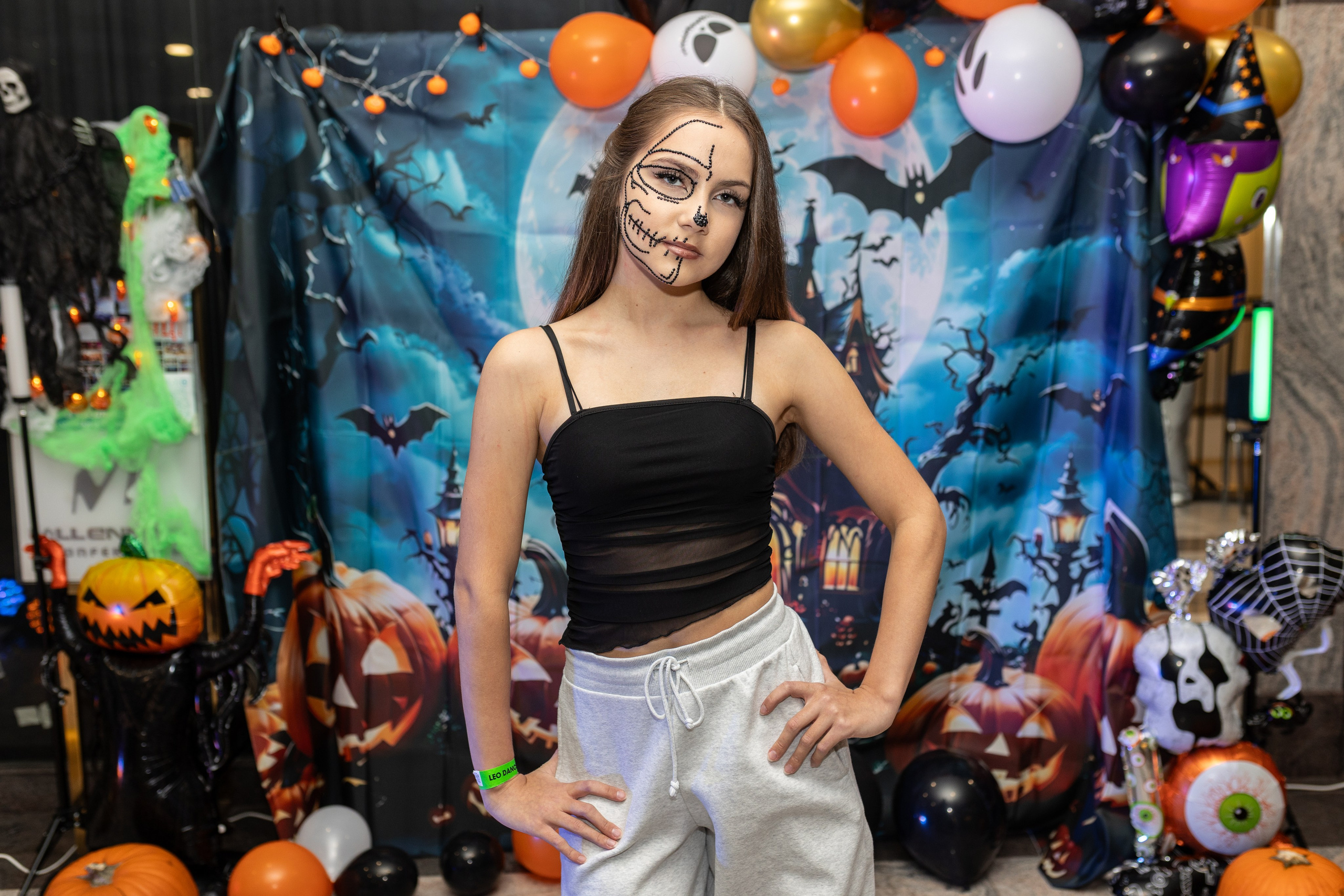 Leo dance studio Helloween 2025. Семейный и детский фотограф в Варшаве Мила Бобровская