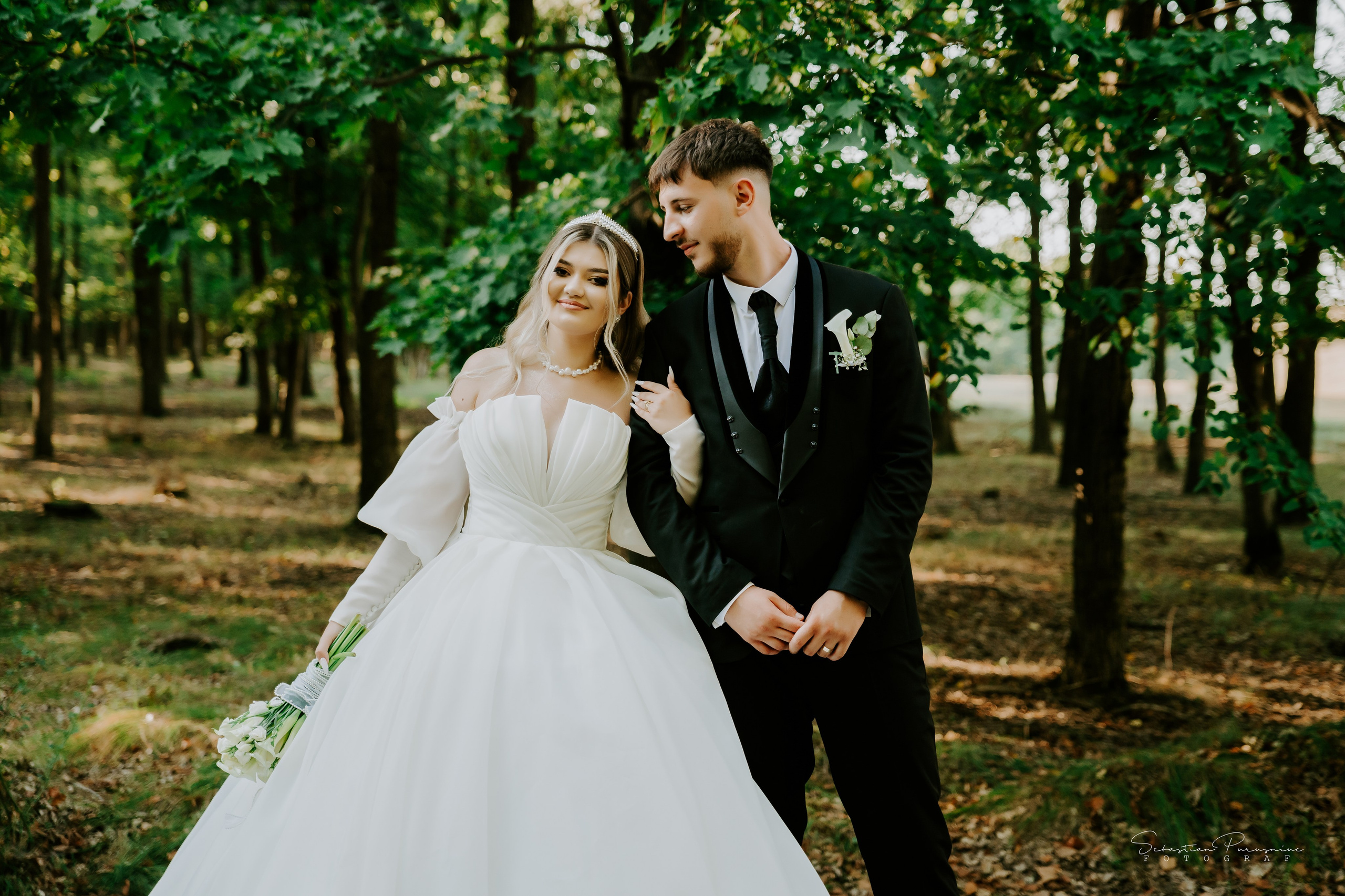 Bianca & Iulian. Sebastian Purusniuc Fotograf - Iasi