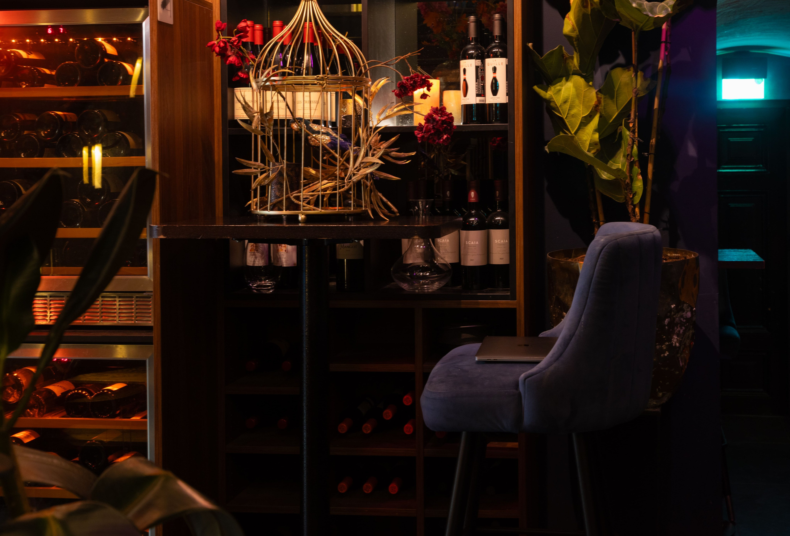 SATCHMO RESTAURANT AMSTERDAM. Lero Photographer and a set designer|individual custom portrait and advertising photography in Zutphen