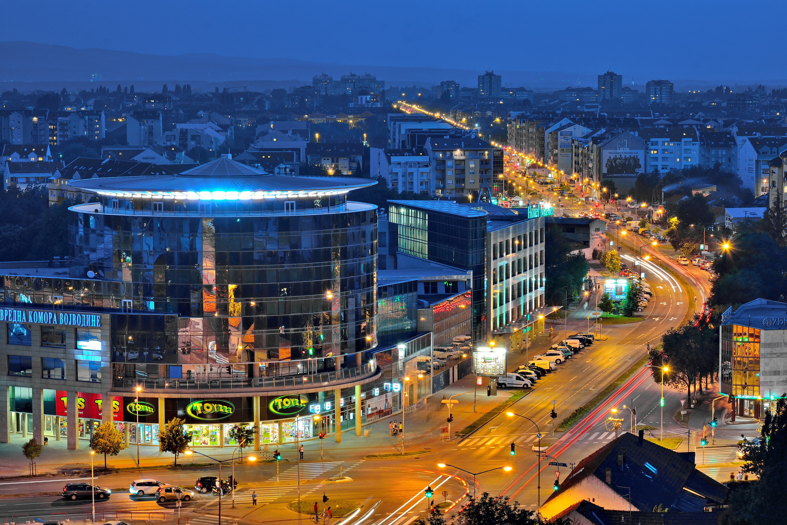 Novi Sad, tri prazna mesta pa svi ostali gradovi.❤️. Aleksandar Milutinović fotograf iz Srbije, Novog Sada