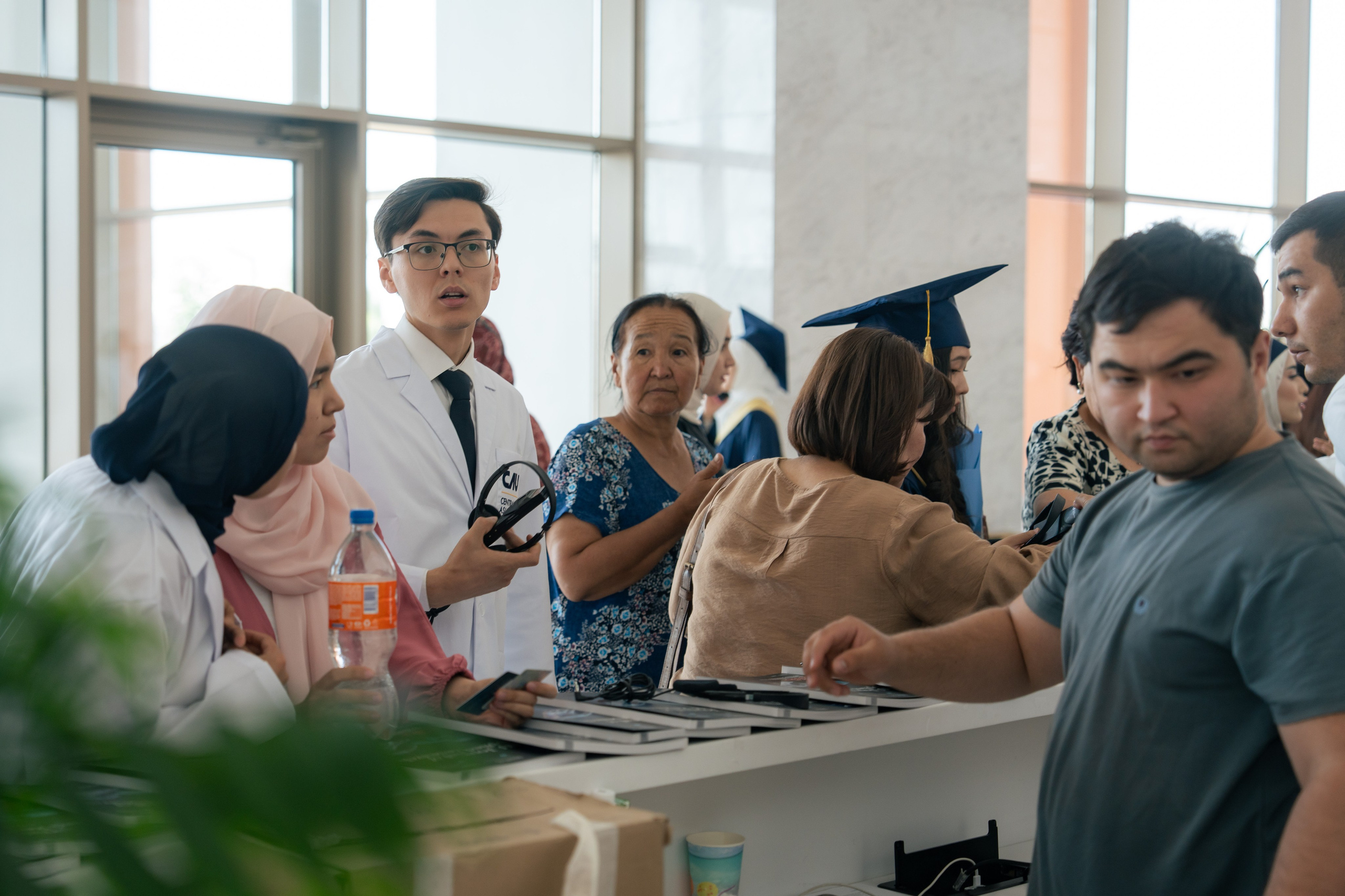 Как Central Asian University провёл одну из самых ярких выпускных церемоний. Георгий Намазов | Фотограф в Ташкенте