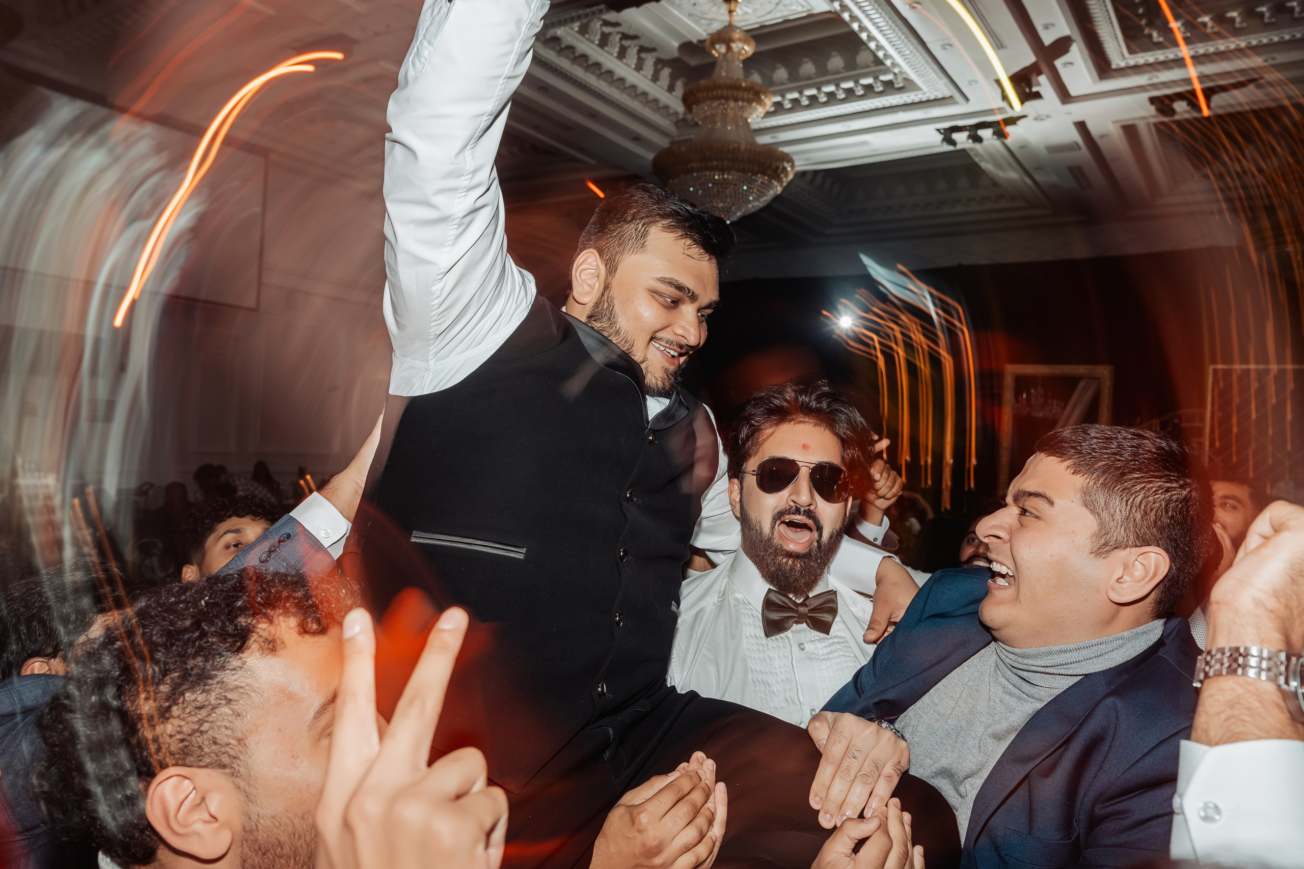 Darshil & Shailja. Wedding Photographer & Cinematographer studios