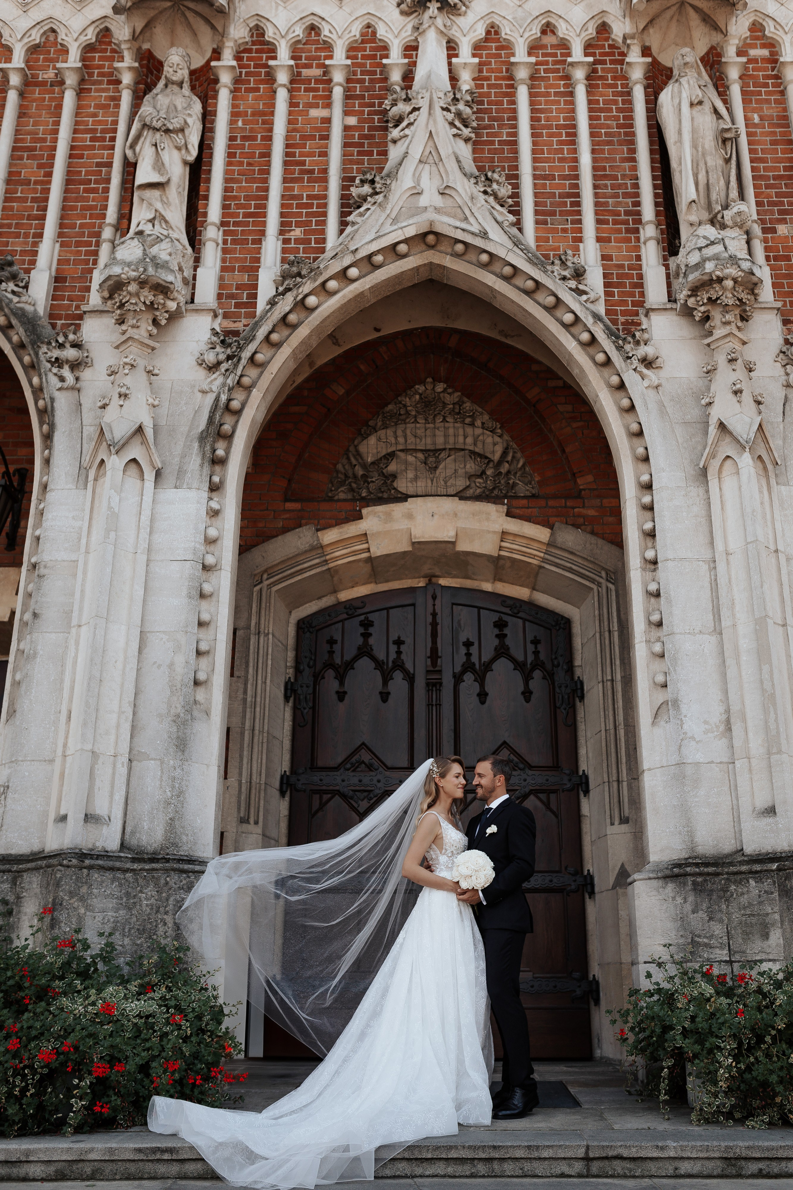 Valeria & Vitaliy. Ziyad Restaurant. 2024. Fotograf ślubny i rodzinny w Krakowie Yana Klymova