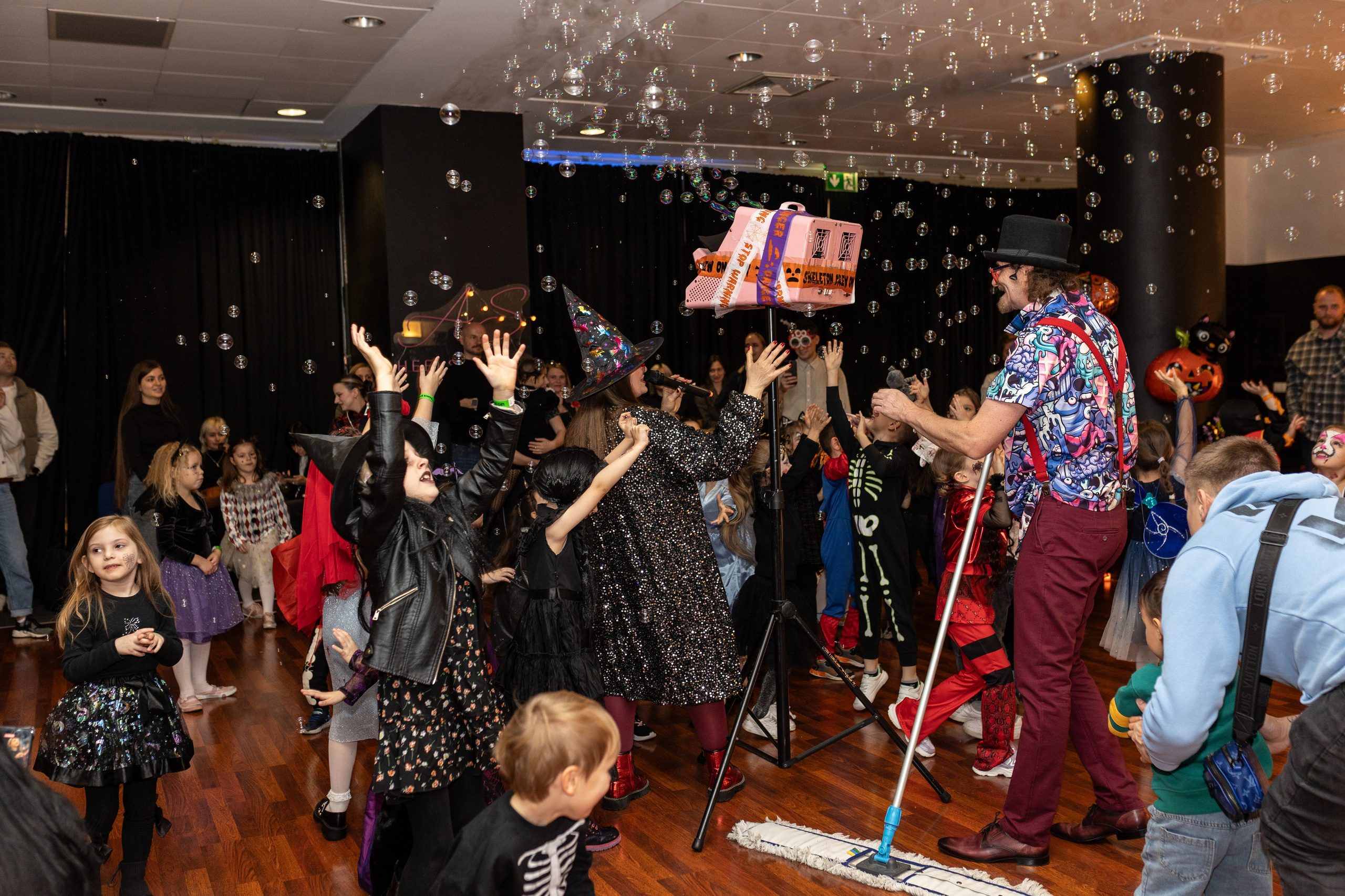 Хэллоуин Leo dance. Family and children photographer in Warszaw Liudmila Babrouskaya
